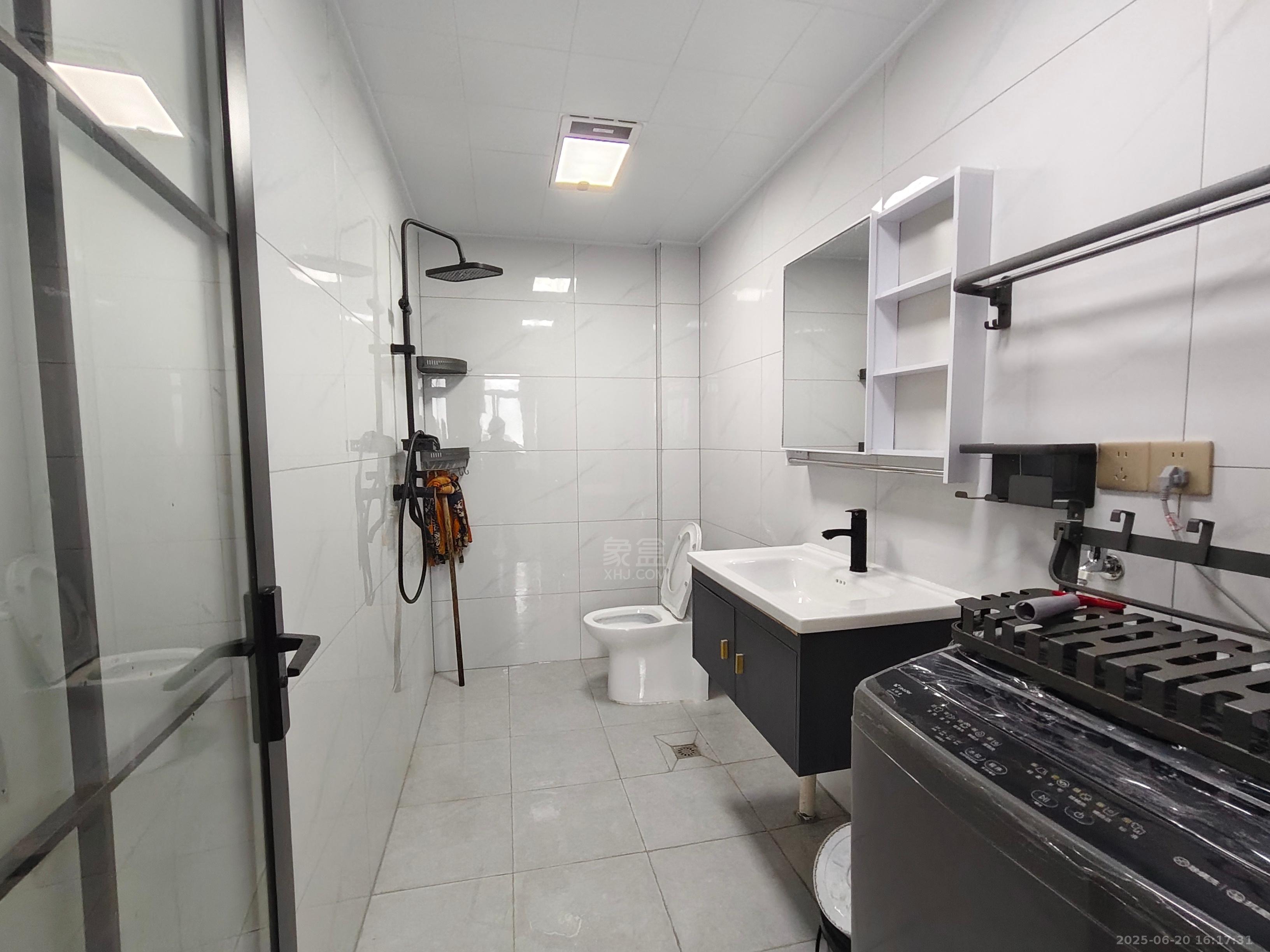 融城优生活大厦  1室0厅0卫    1500.0元/月 融城优生活大厦  1室0厅0卫    1500.0元/月