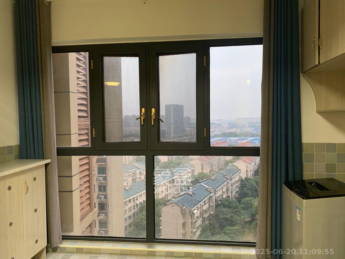 高升时代广场(冠铭商务中心) 3室2厅1卫 2400.0元/月 高升时代广场(冠铭商务中心) 3室2厅1卫 2400.0元/月室内图