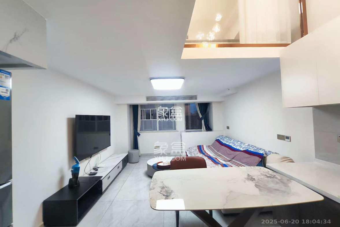 太阳城 2室2厅1卫 2000.0元/月 太阳城 2室2厅1卫 2000.0元/月室内图