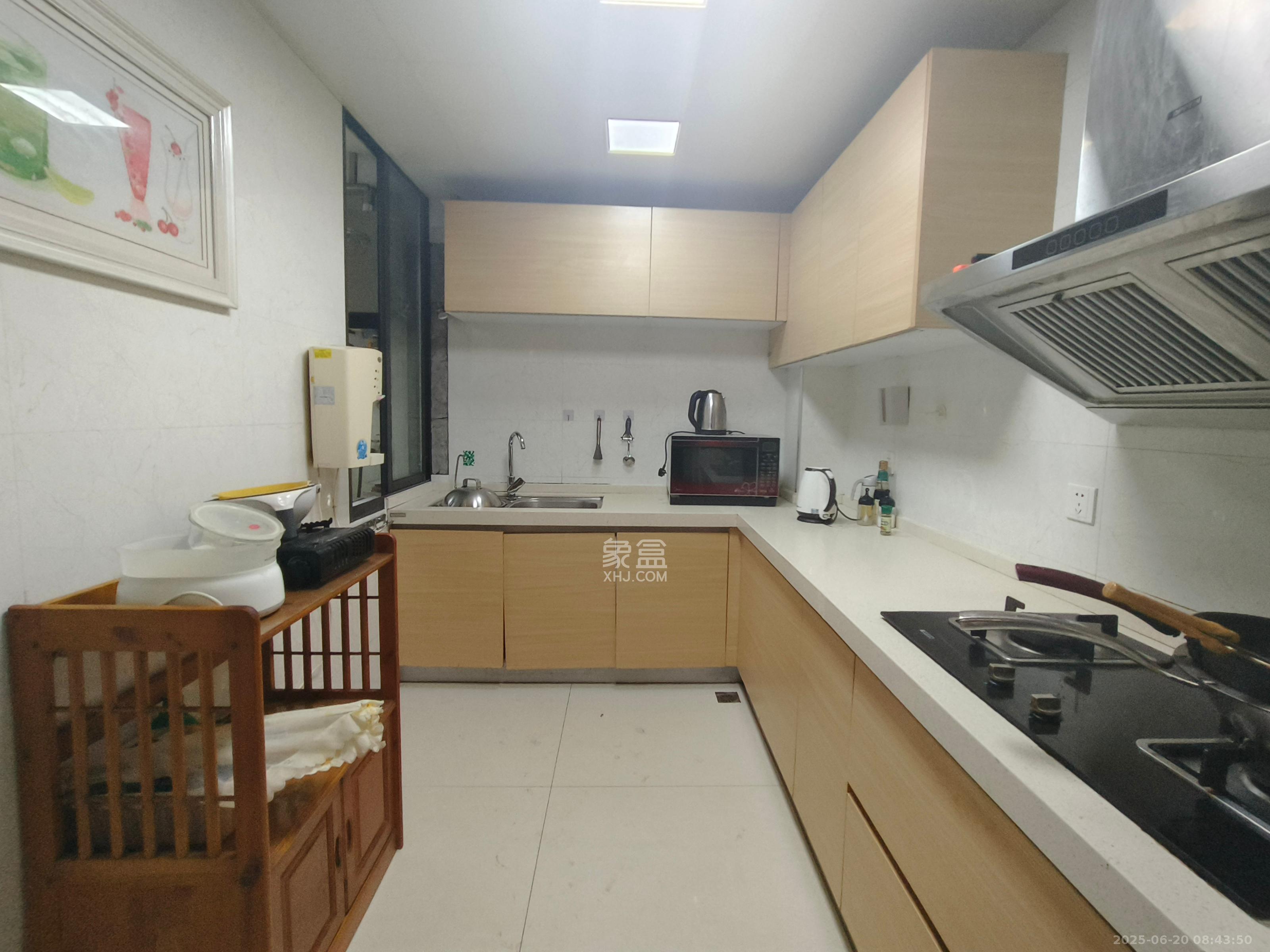 保利麓谷林语E区  4室2厅1卫    2800.0元/月室内图