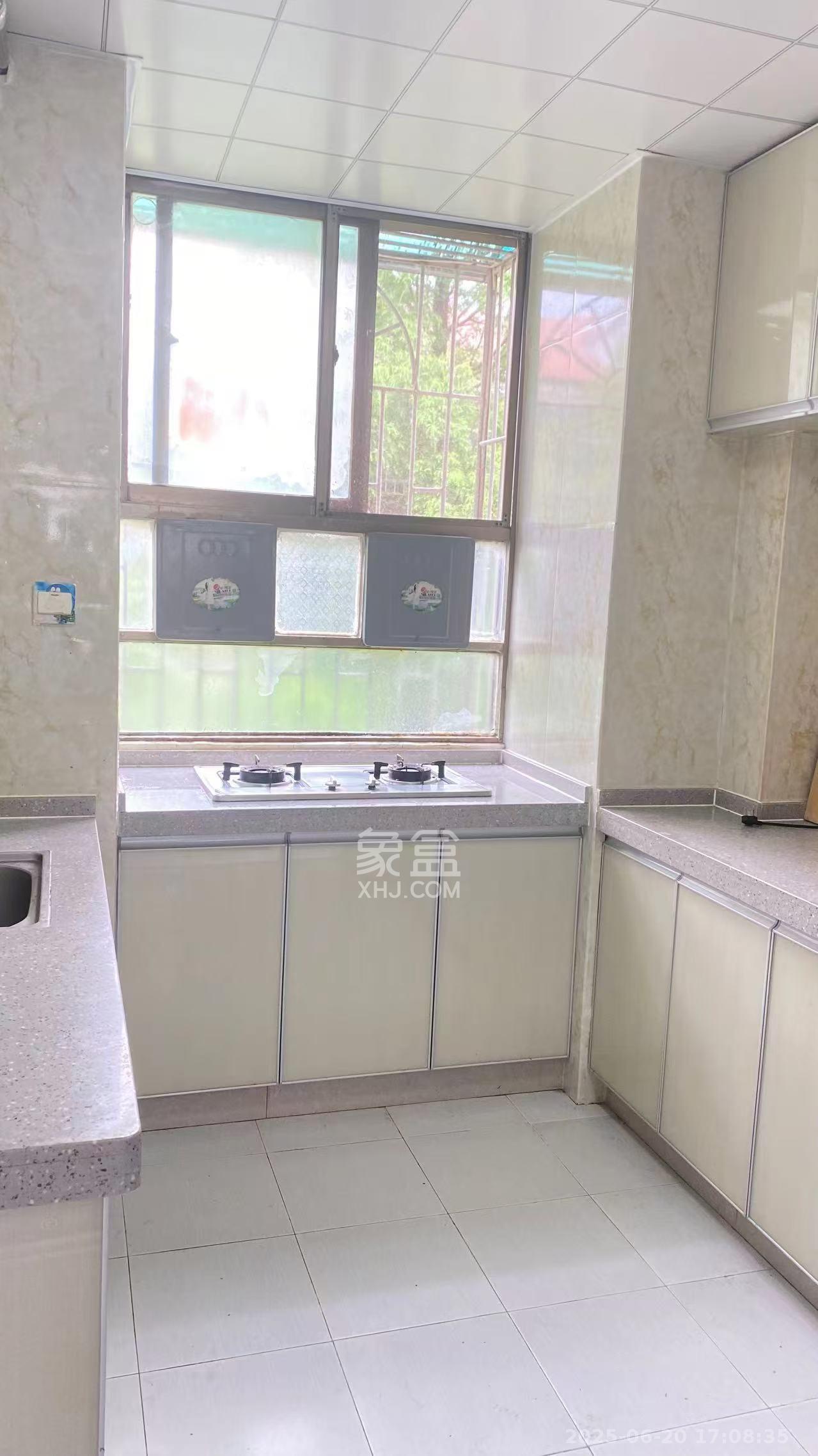 人民新村 2室1厅1卫 2000.0元/月 人民新村 2室1厅1卫 2000.0元/月室内图