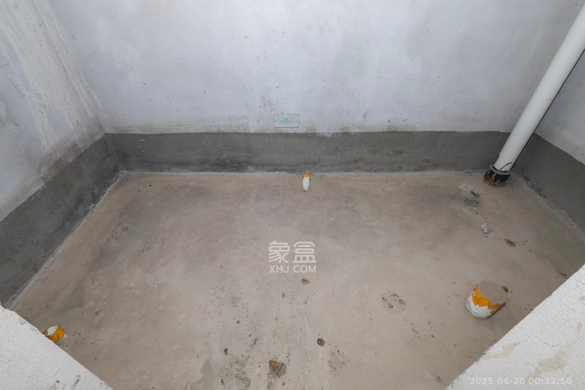 芙蓉别墅山庄(嘉湘华庭)  5室3厅5卫    558.0万 芙蓉别墅山庄(嘉湘华庭)  5室3厅5卫    558.0万其他