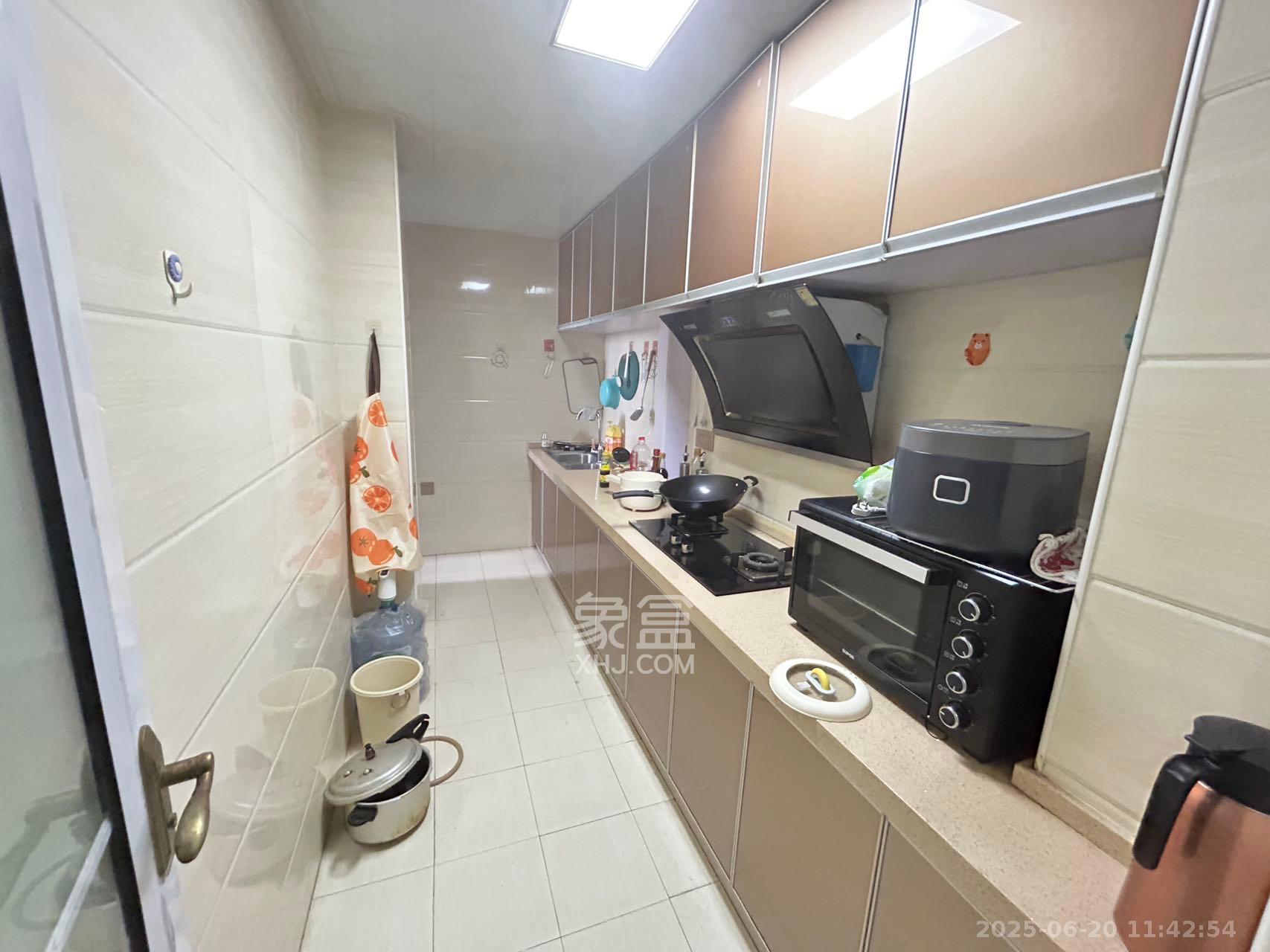 佛奥康桥水岸 3室2厅1卫 1600.0元/月 佛奥康桥水岸 3室2厅1卫 1600.0元/月室内图