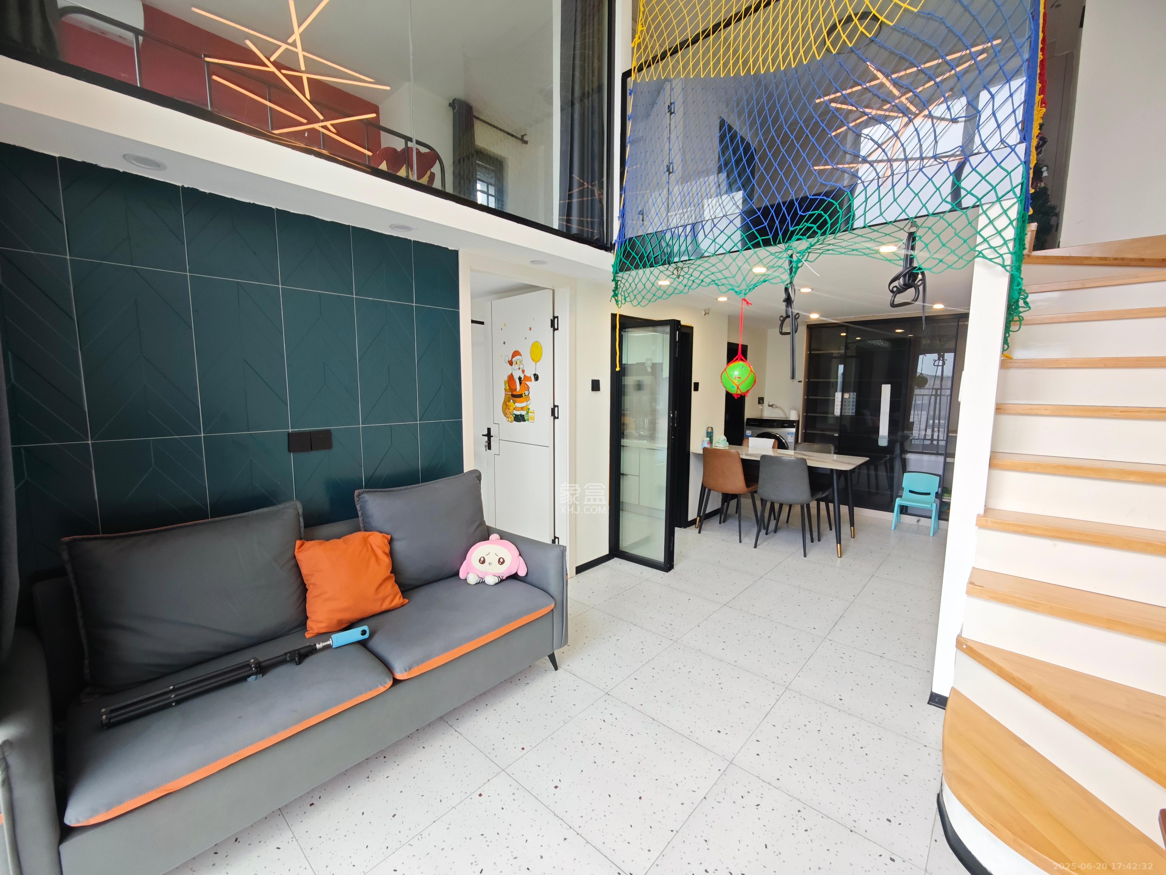 万科金色梦想B区 4室2厅2卫 2800.0元/月 万科金色梦想B区 4室2厅2卫 2800.0元/月室内图