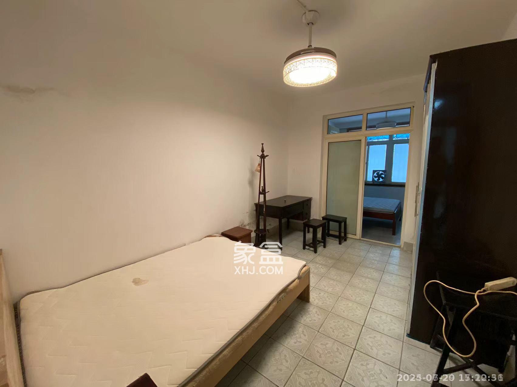 十一中学单位宿舍 3室1厅1卫 2000.0元/月 十一中学单位宿舍 3室1厅1卫 2000.0元/月室内图