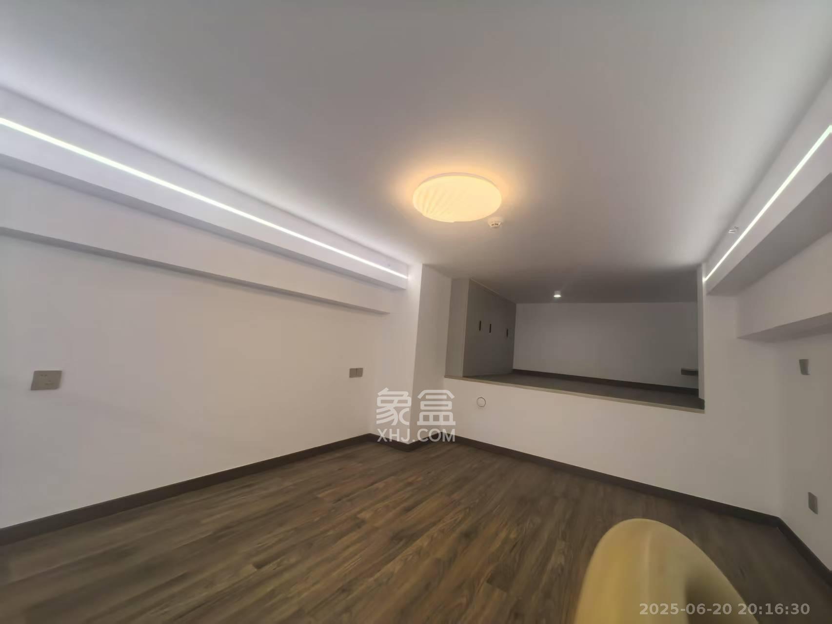 敬天广场 1室1厅1卫 2600.0元/月 敬天广场 1室1厅1卫 2600.0元/月室内图