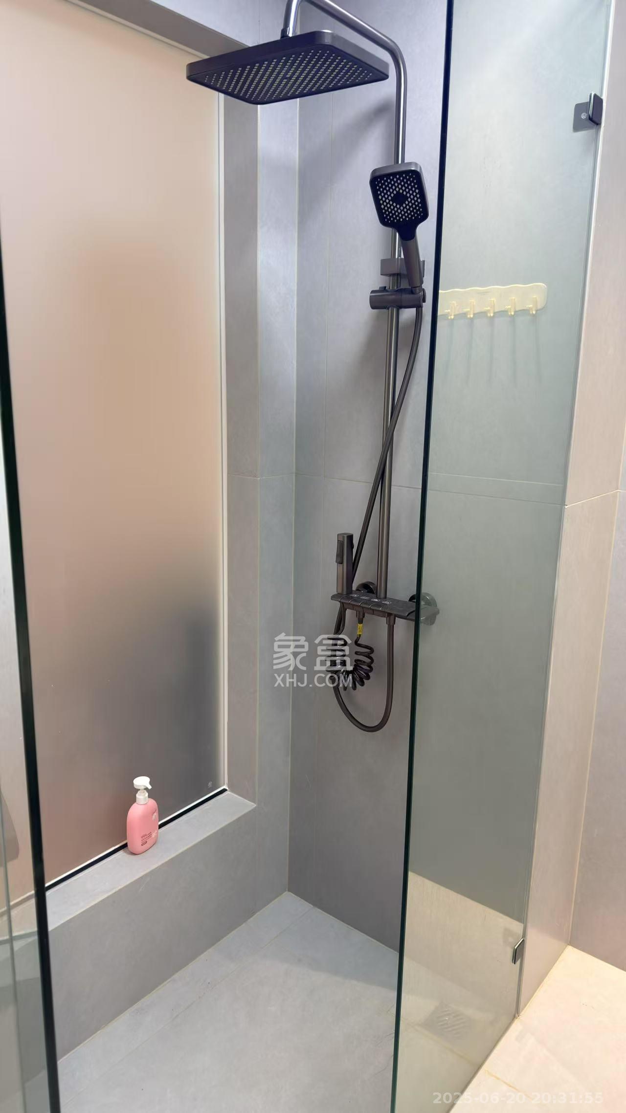 明发国际城 1室0厅0卫 1400.0元/月 明发国际城 1室0厅0卫 1400.0元/月室内图