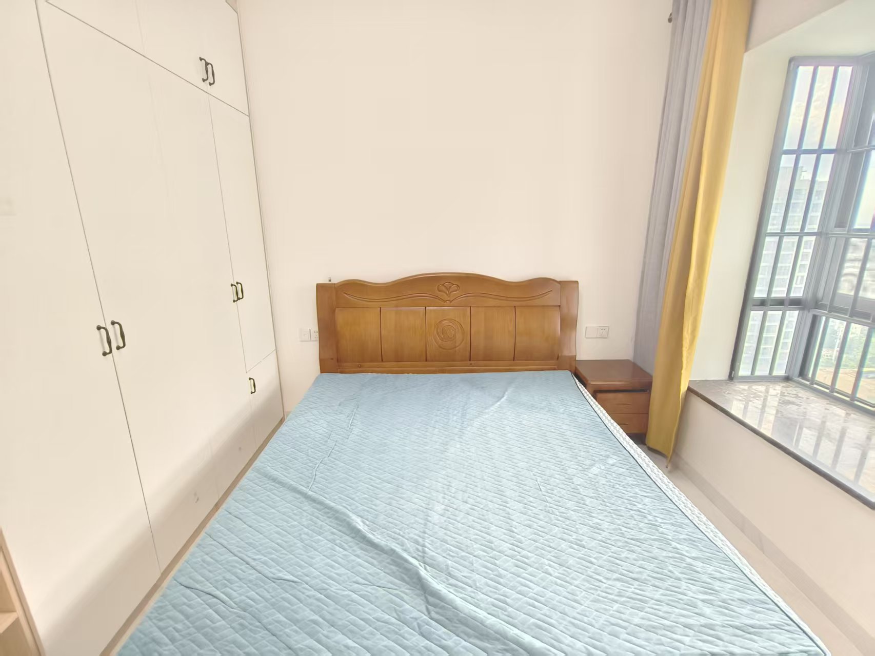 蓝城印象  2室2厅1卫   3300.00元/月室内图