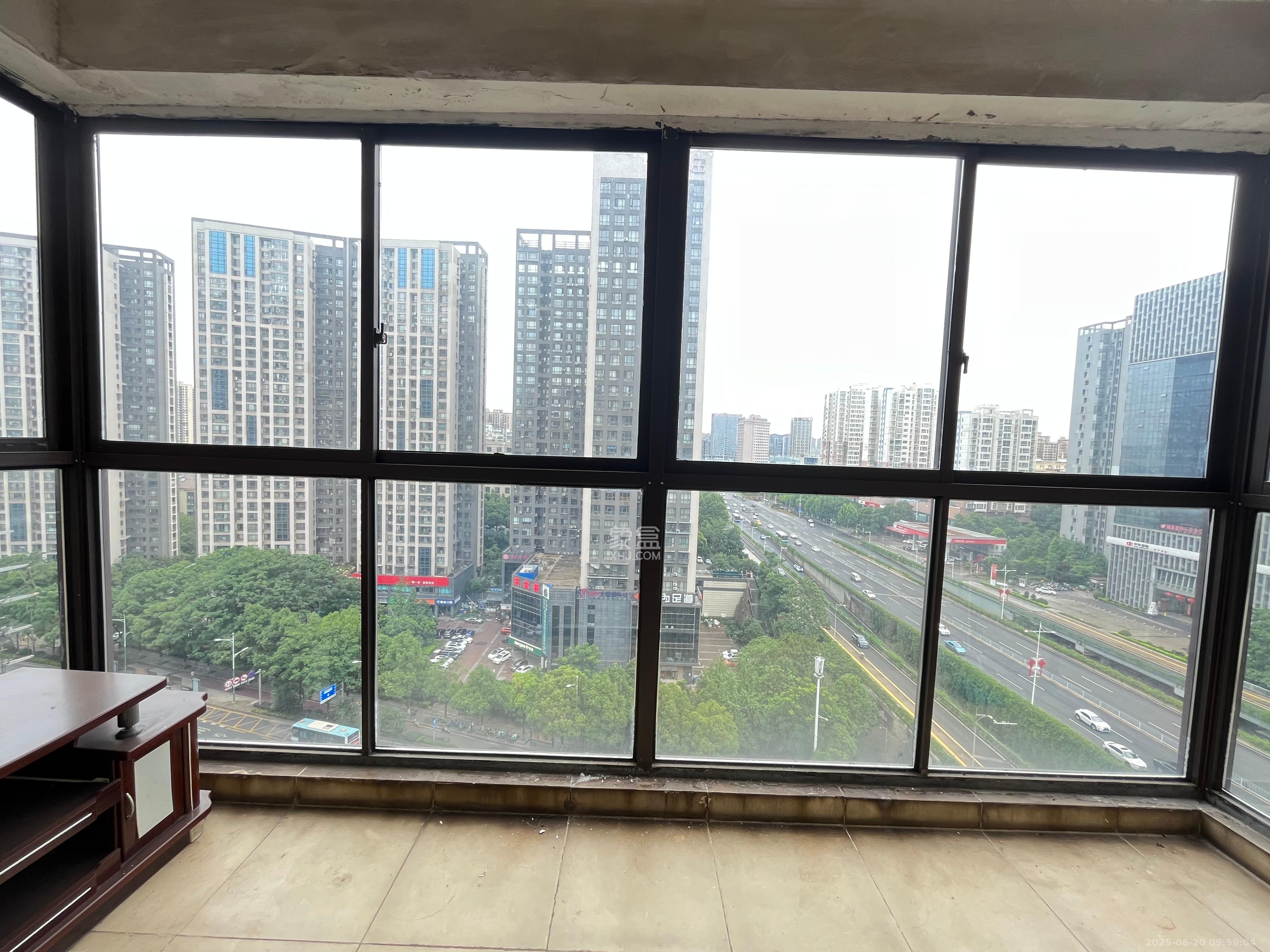 HC新城（建工集团单位房）  4室2厅1卫    2600.0元/月室内图