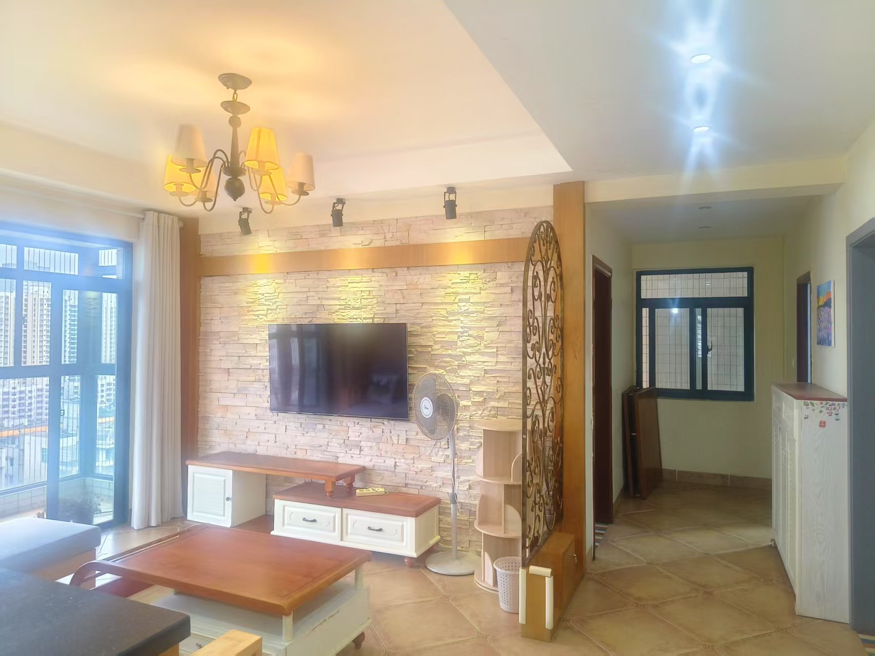 金碧大地豪庭 2室2厅1卫 158.0万 金碧大地豪庭 2室2厅1卫 158.0万客厅