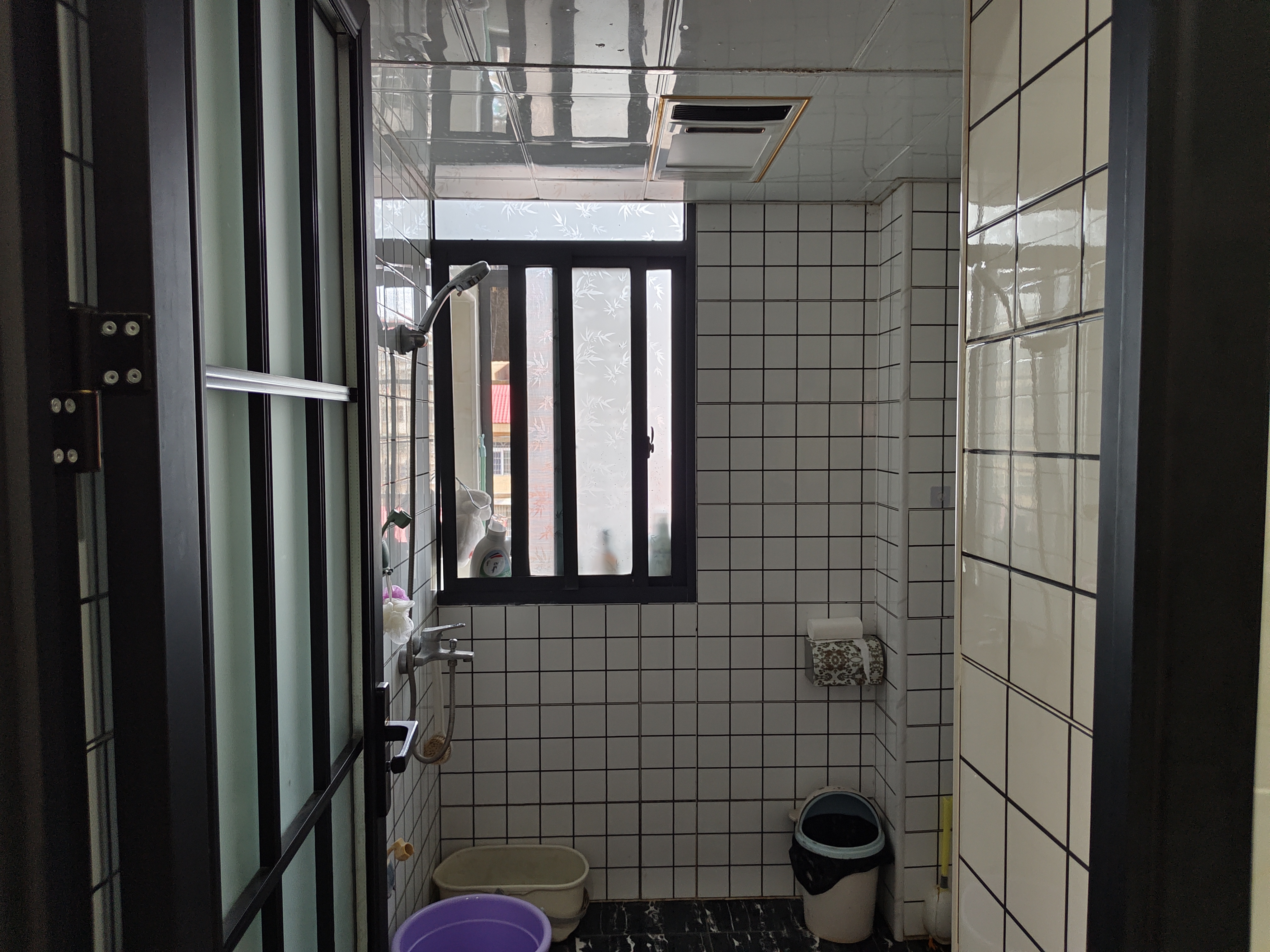 老国土局单位房(白塘路) 1室0厅0卫 51.8万 老国土局单位房(白塘路) 1室0厅0卫 51.8万客厅