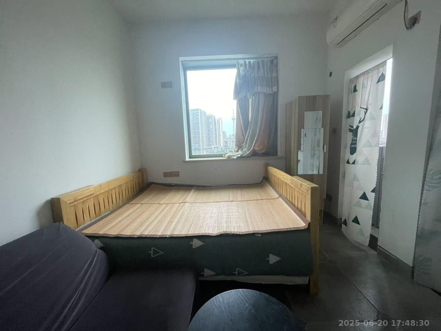 庐山一号 1室1厅1卫 900.0元/月 庐山一号 1室1厅1卫 900.0元/月室内图