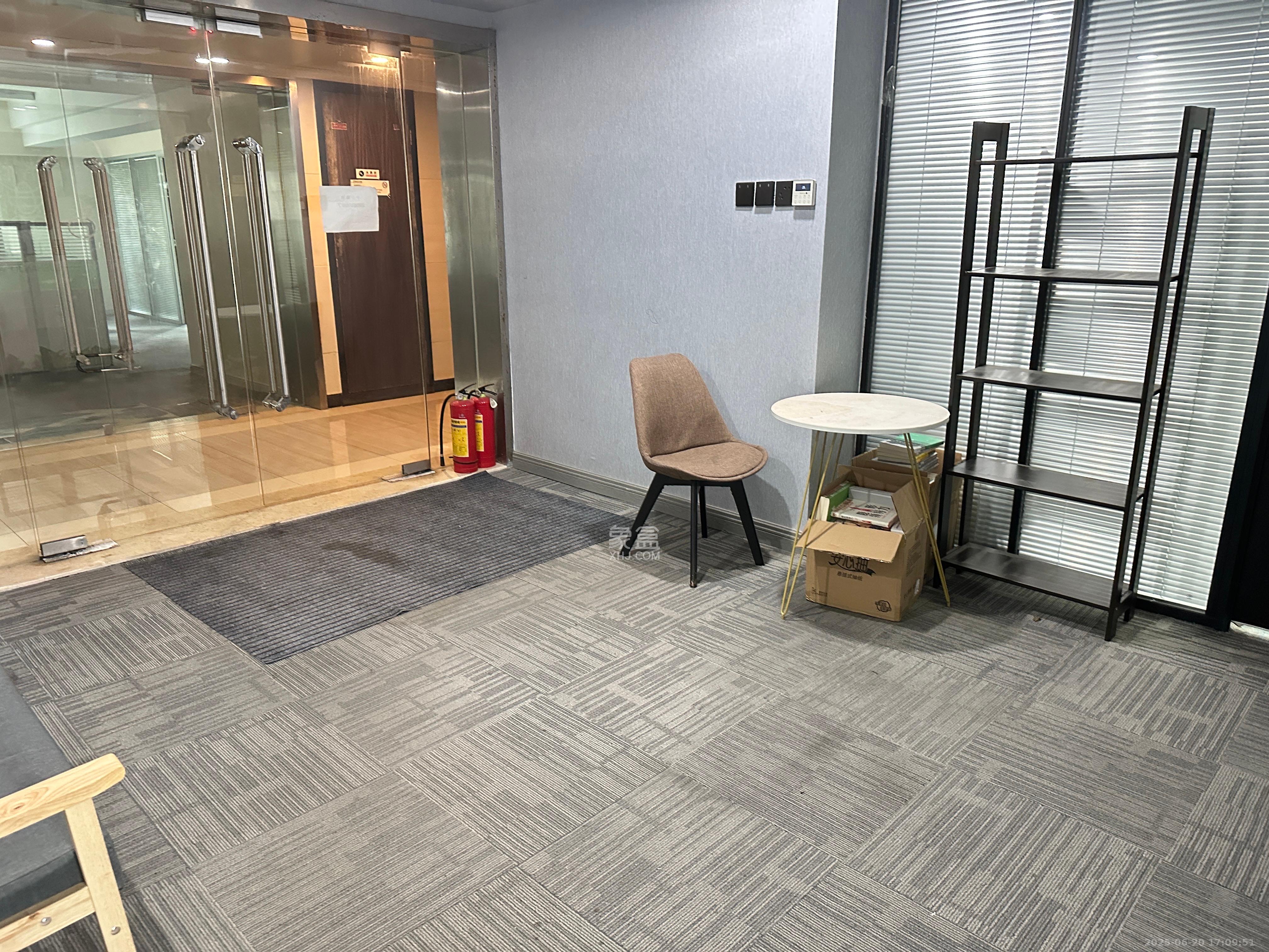 保利国际广场  1室1厅1卫    13000.0元/月室内图