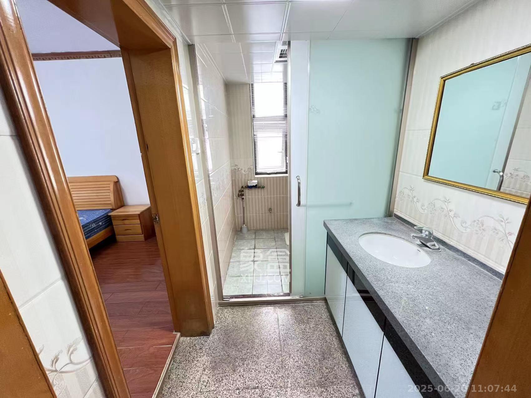 紫薇公寓  2室2厅1卫    2800.0元/月 紫薇公寓  2室2厅1卫    2800.0元/月室内图