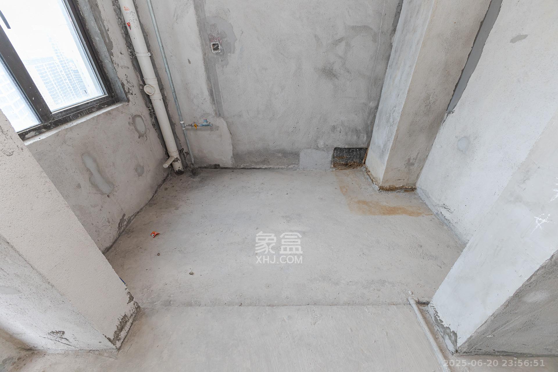 润和滨江府 4室2厅2卫 119.5万 润和滨江府 4室2厅2卫 119.5万厨房