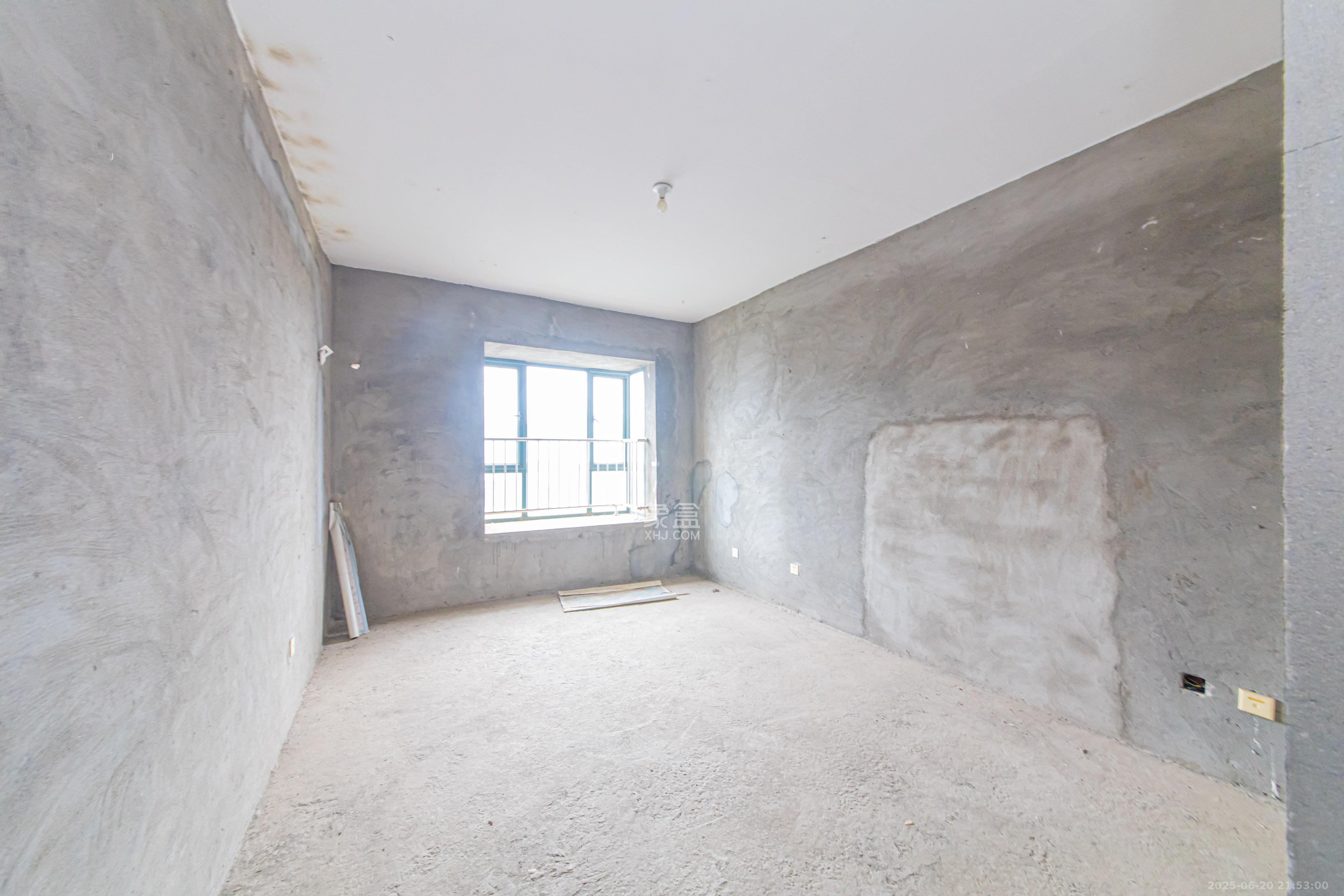 银桂苑  7室2厅3卫    198.0万卧室