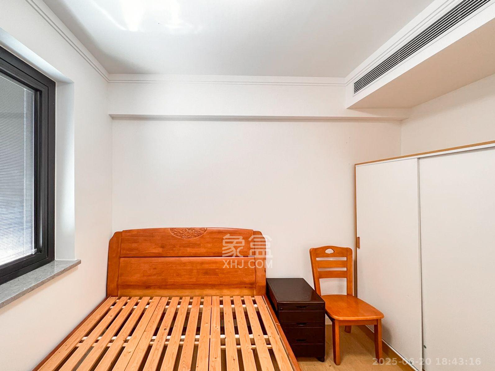 万科金色梦想B区  3室2厅2卫    3300.0元/月室内图