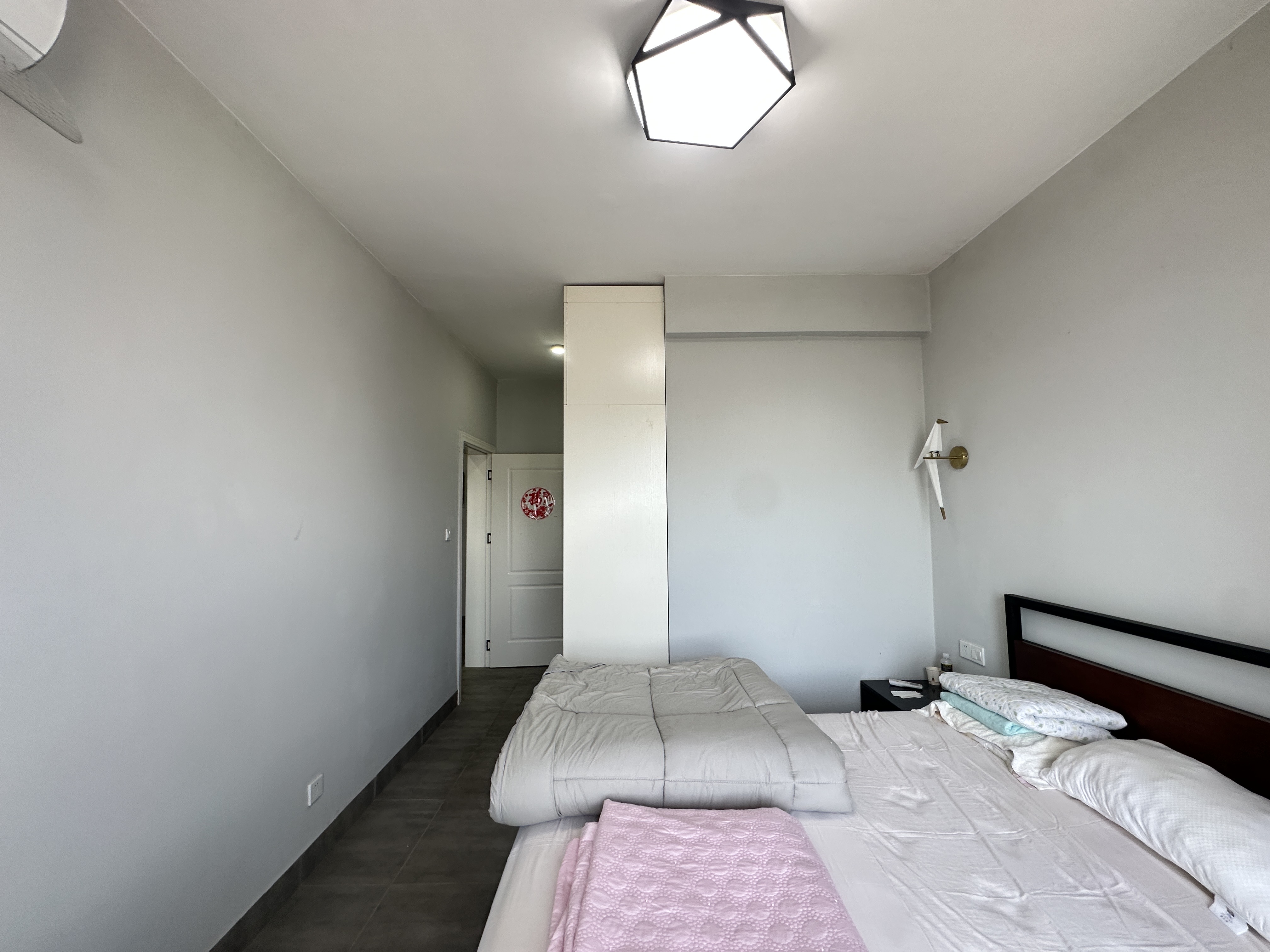 海航豪庭北苑 4室2厅3卫 440.0万 海航豪庭北苑 4室2厅3卫 440.0万客厅