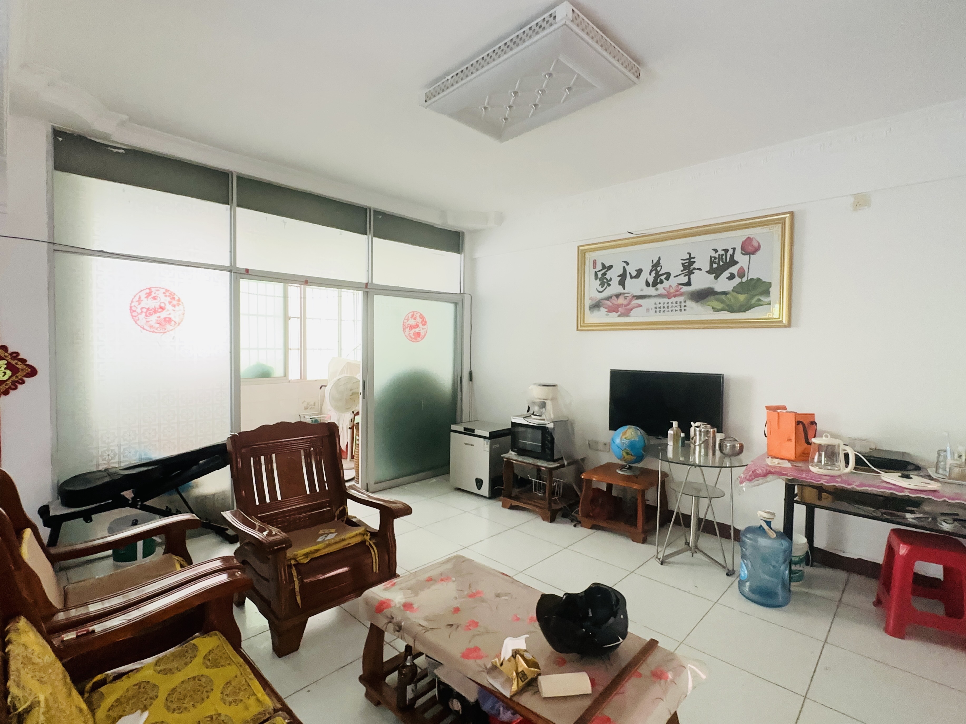 金楚小区  3室2厅2卫    100.0万 金楚小区  3室2厅2卫    100.0万客厅