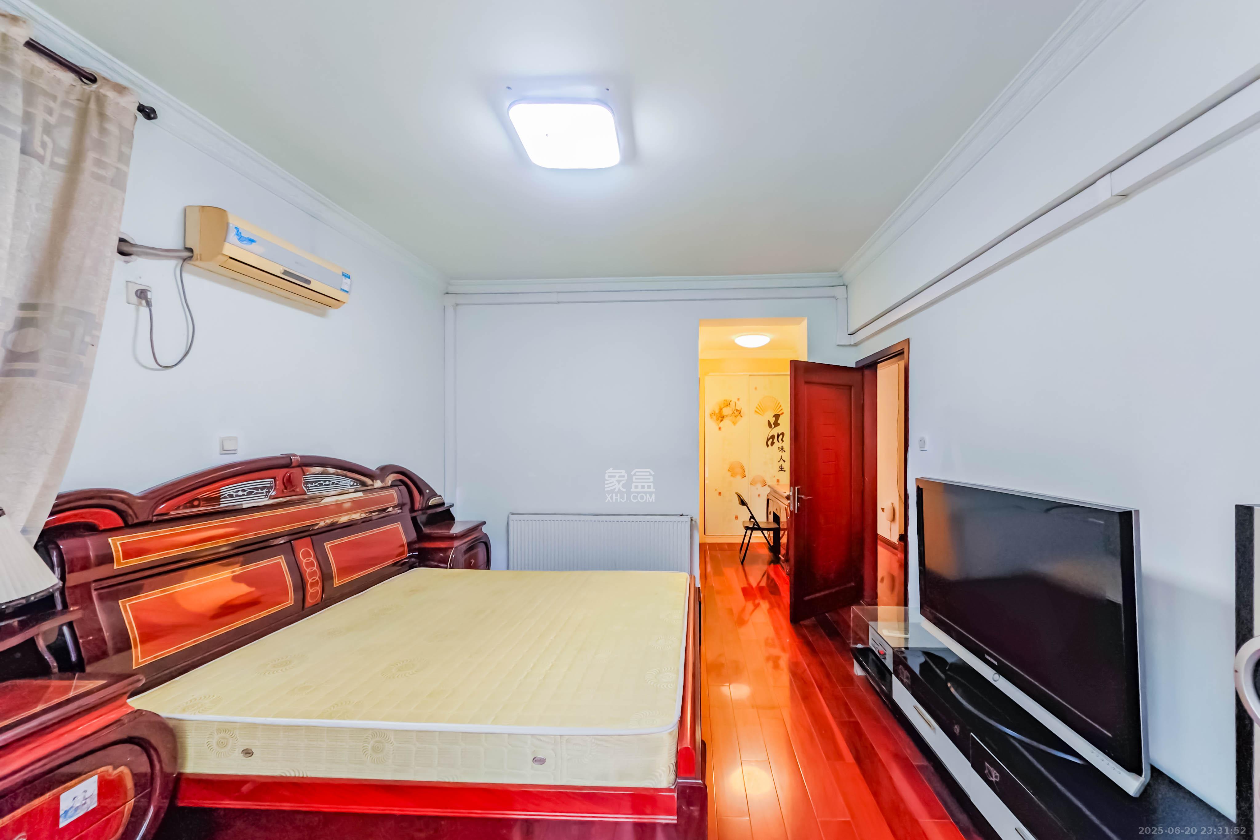 中城丽景香山园 5室3厅2卫 210.0万 中城丽景香山园 5室3厅2卫 210.0万其他