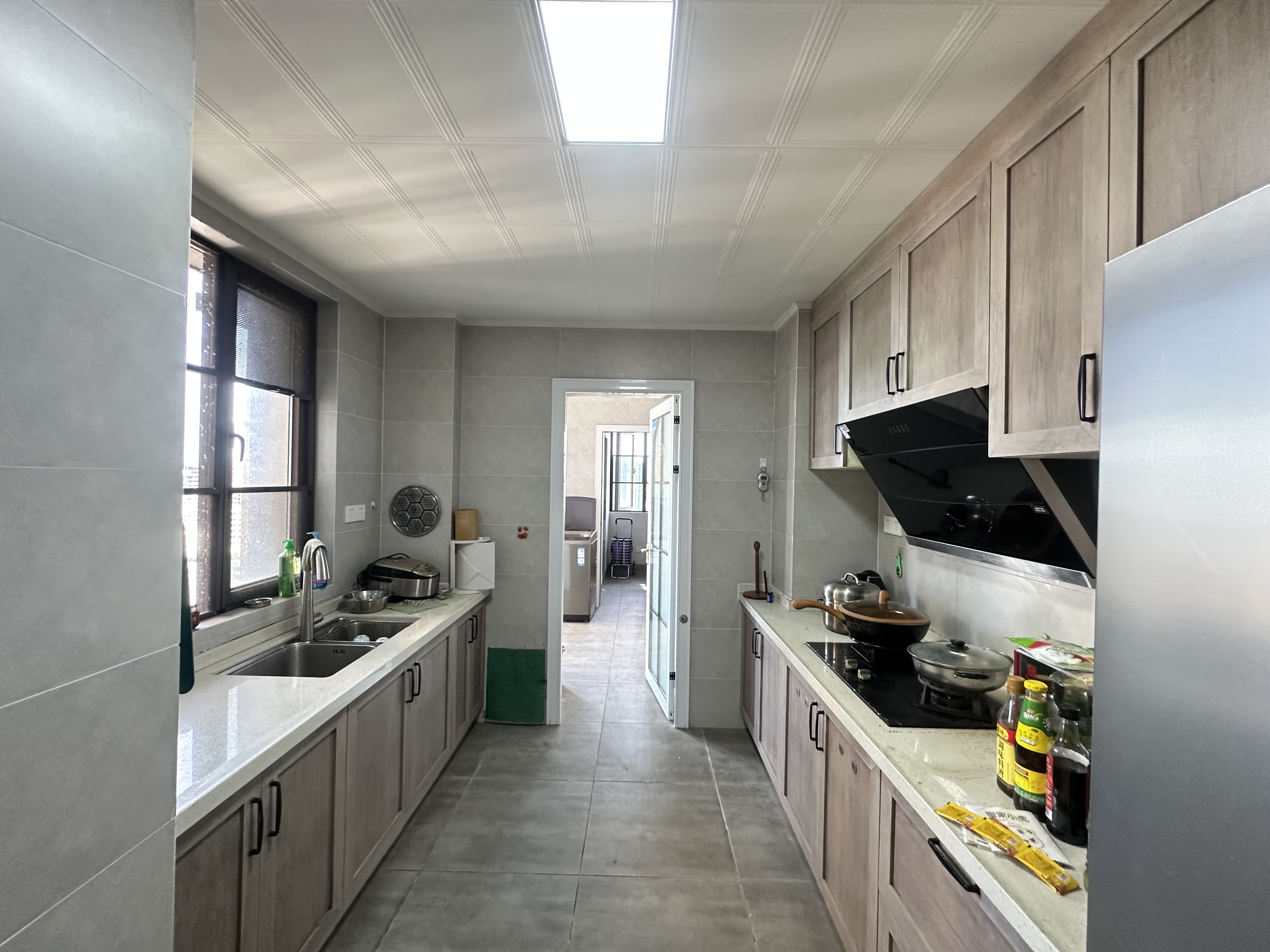 海航豪庭北苑 4室2厅3卫 440.0万 海航豪庭北苑 4室2厅3卫 440.0万客厅