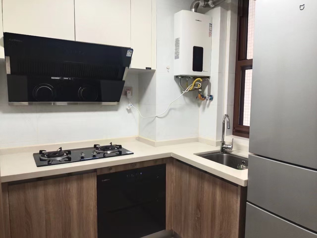 金龙城市广场二期  2室2厅1卫    3000.0元/月 金龙城市广场二期  2室2厅1卫    3000.0元/月室内图