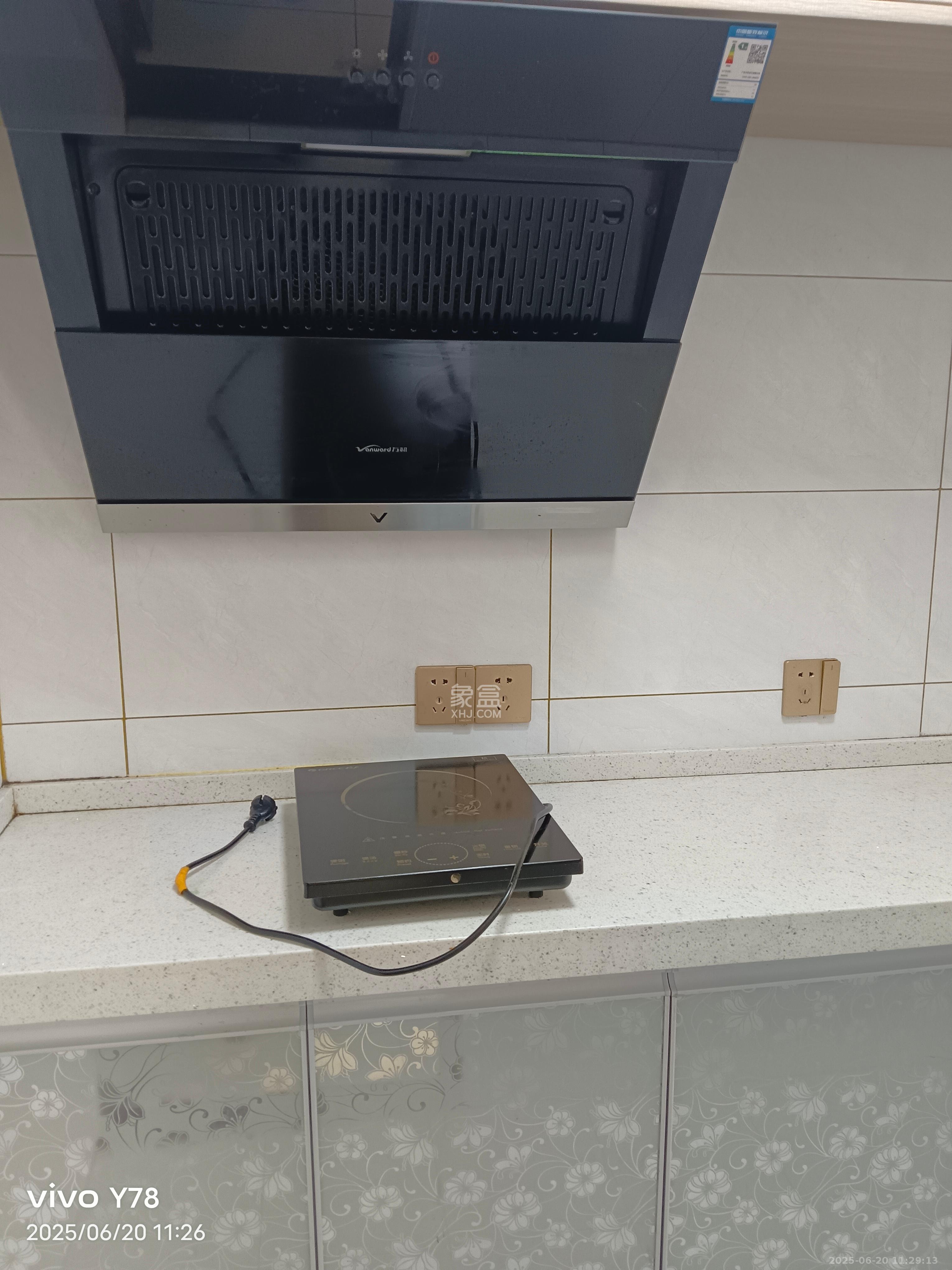 和沁园  3室1厅1卫   1300.00元/月室内图