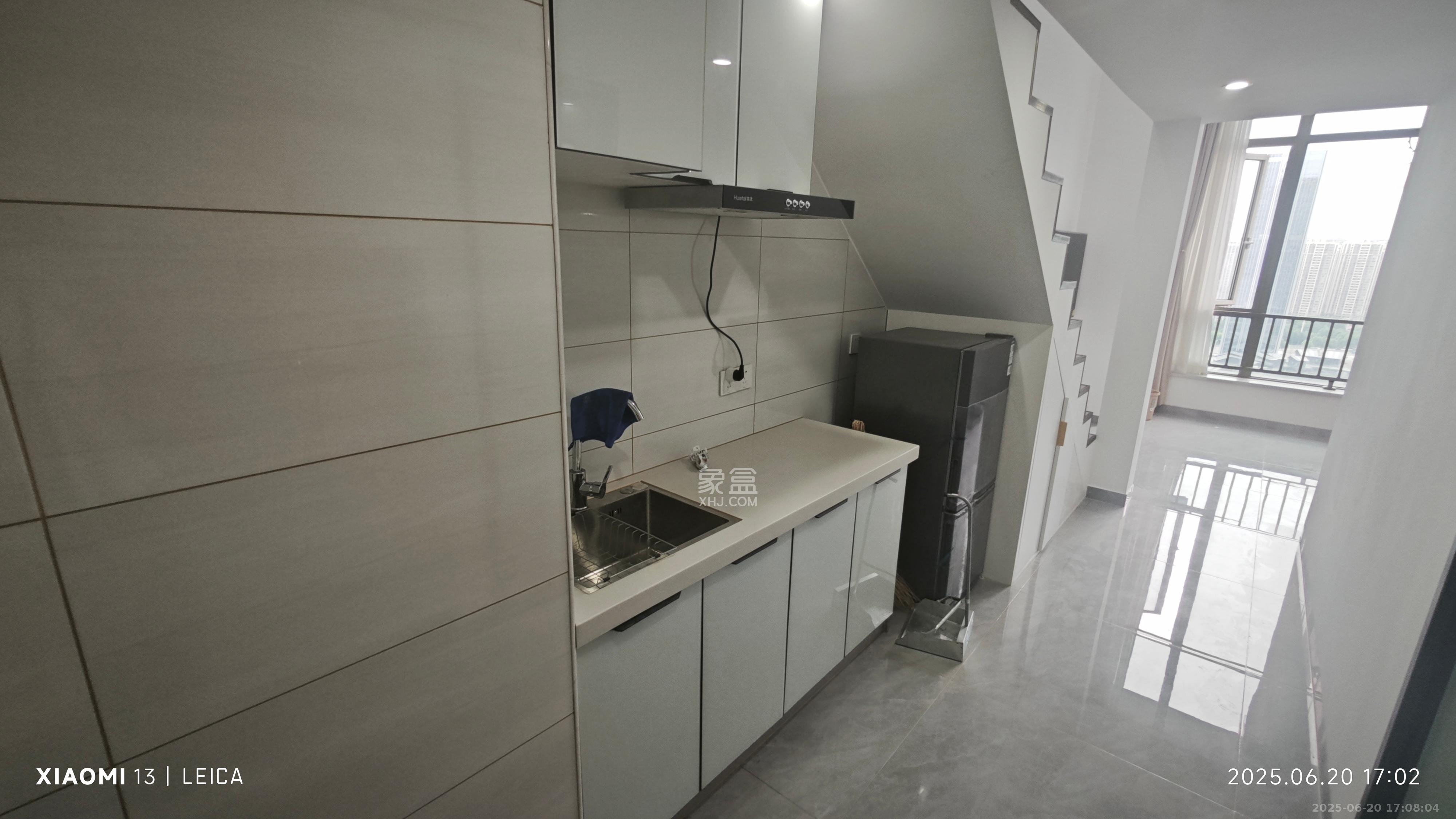 梅溪湖金茂湾  1室1厅1卫    1800.0元/月室内图