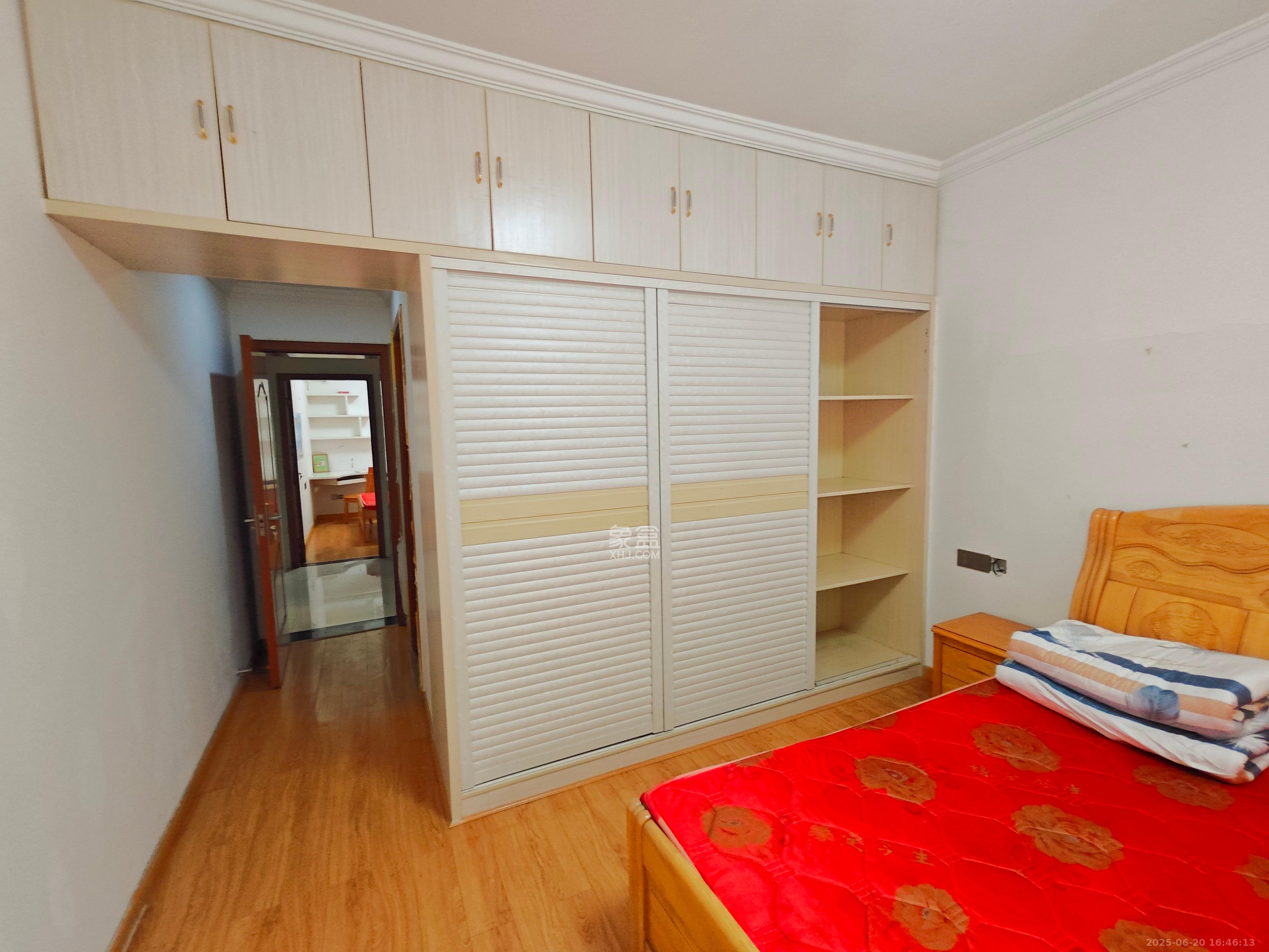 怡海星城 1室0厅0卫 2300.0元/月 怡海星城 1室0厅0卫 2300.0元/月室内图