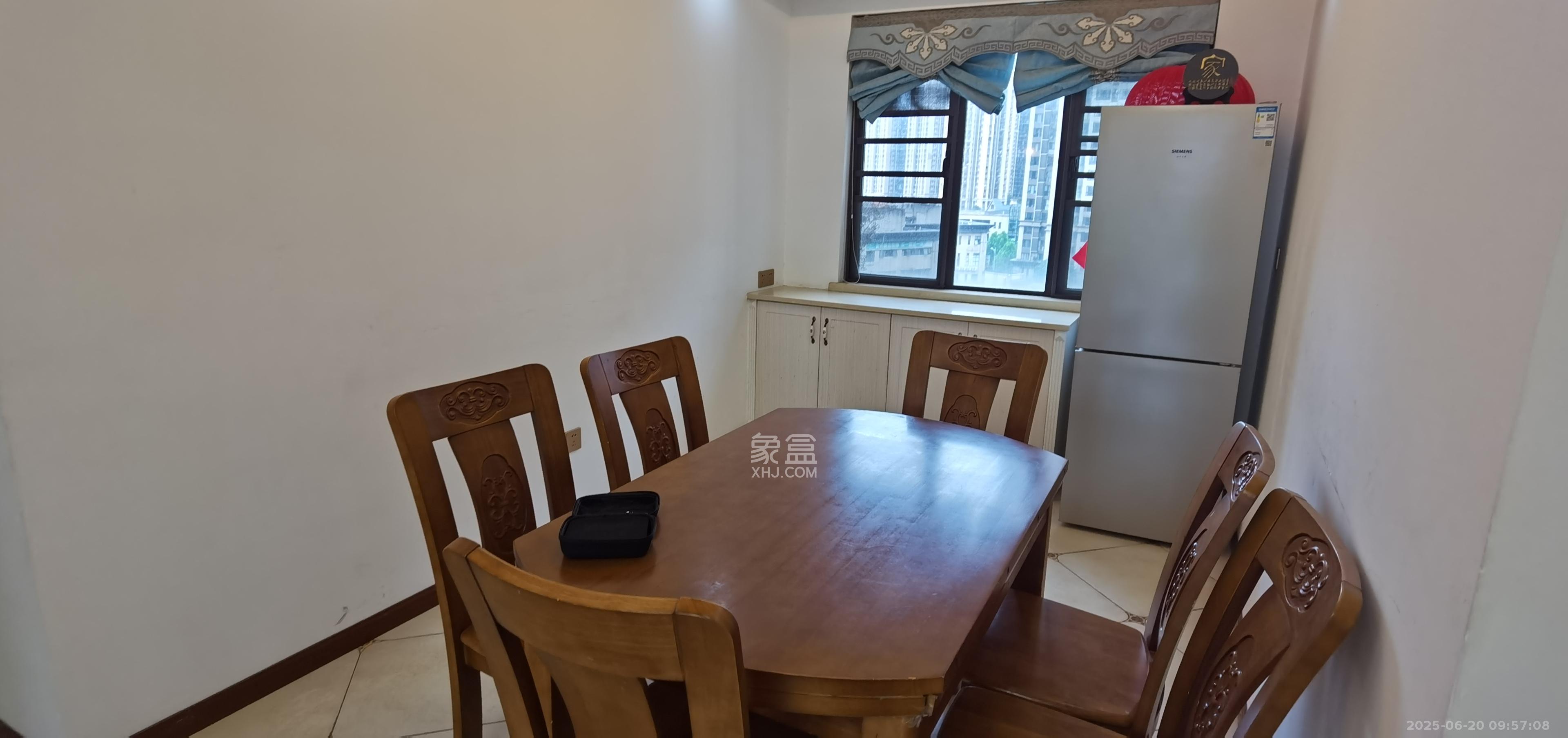 中国铁建梅溪青秀二期 4室2厅2卫 4100.0元/月 中国铁建梅溪青秀二期 4室2厅2卫 4100.0元/月室内图