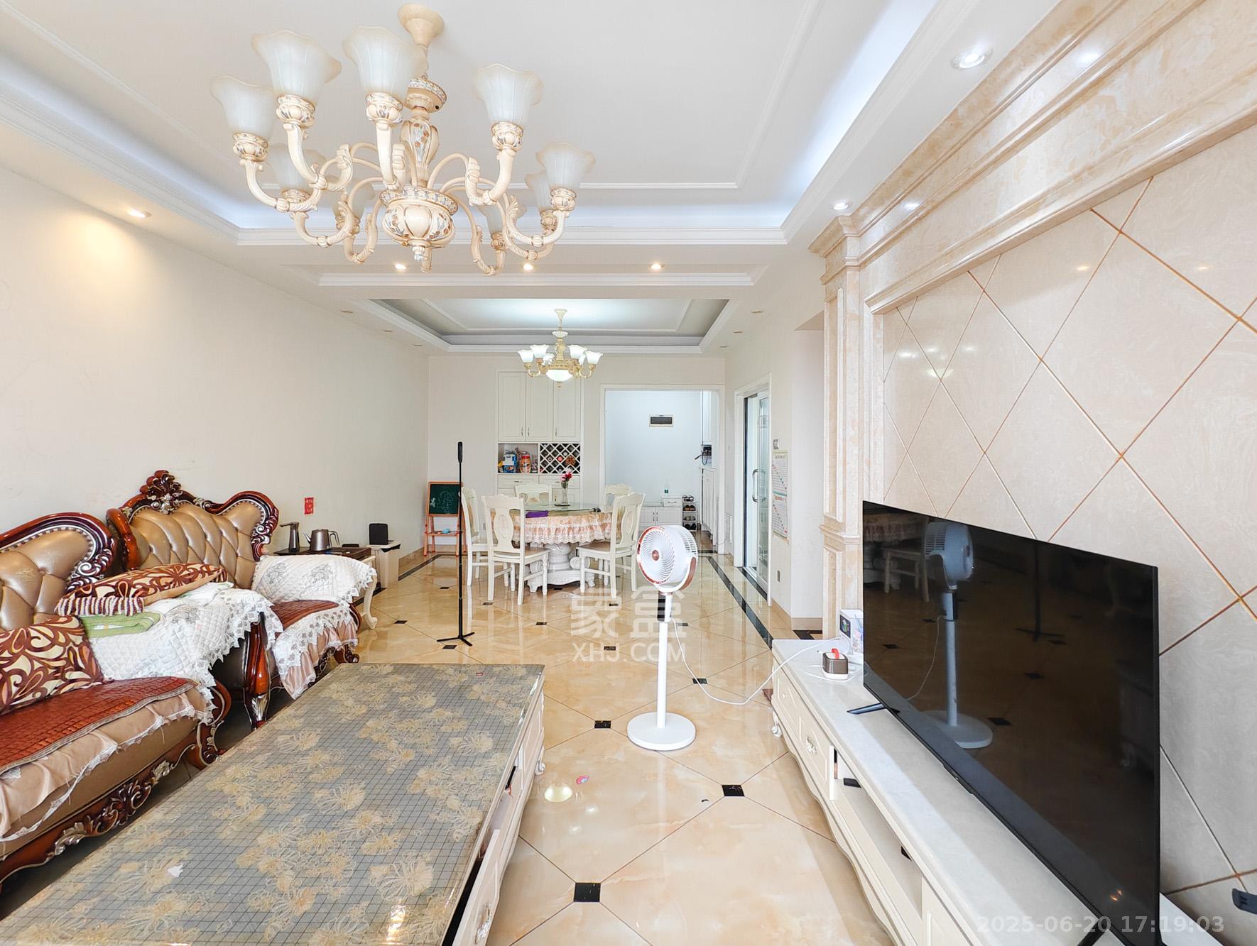 世纪桃花苑  4室2厅2卫    95.0万 世纪桃花苑  4室2厅2卫    95.0万