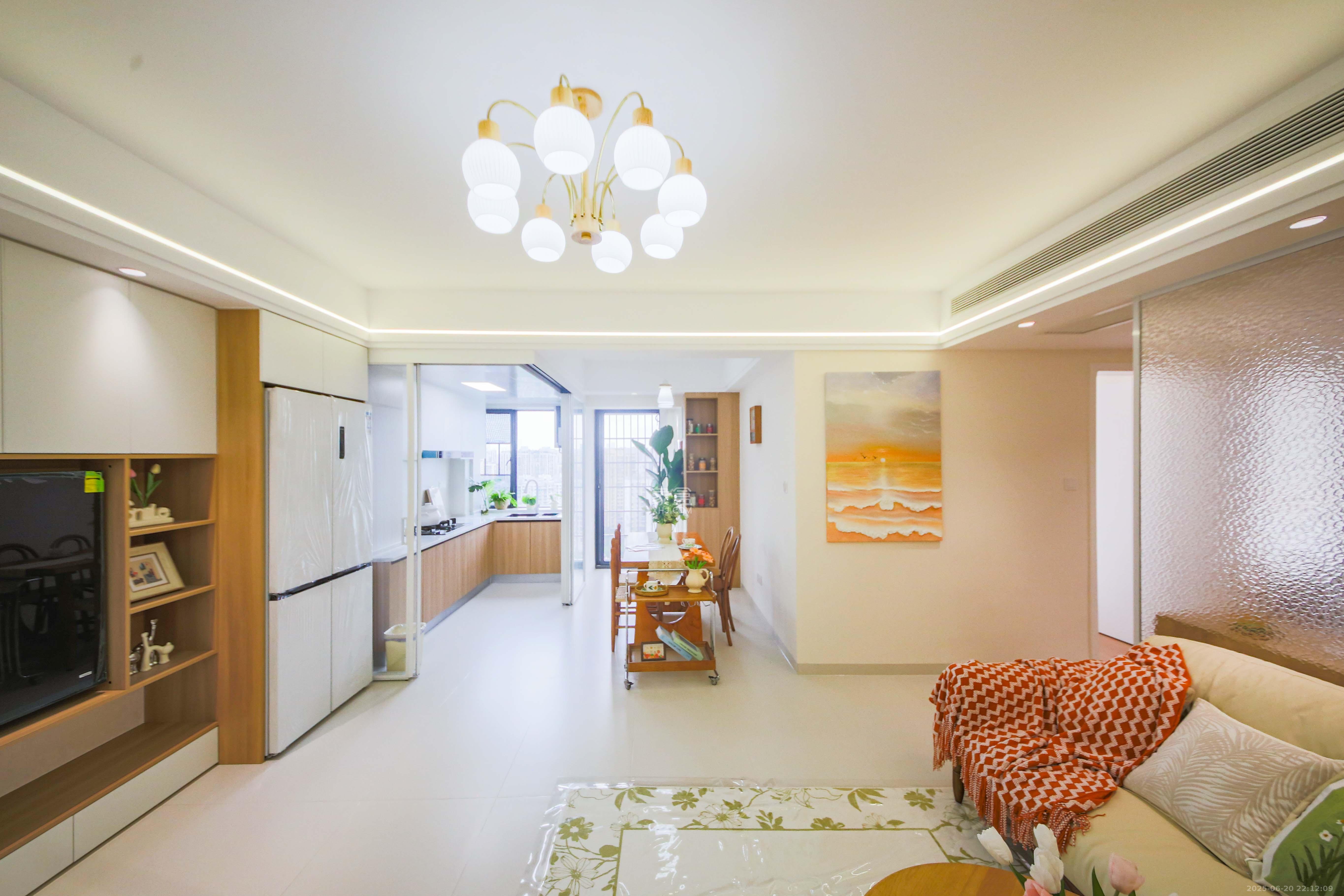 和庄 3室2厅1卫 94.8万 和庄 3室2厅1卫 94.8万客厅