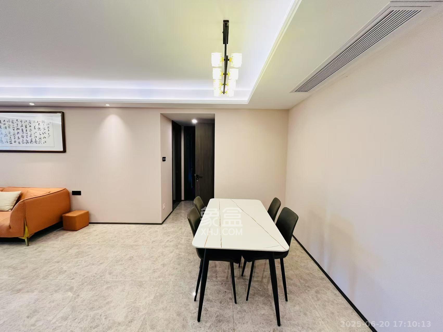 印湘江二(印江雅居) 3室2厅2卫 5200.0元/月 印湘江二(印江雅居) 3室2厅2卫 5200.0元/月室内图