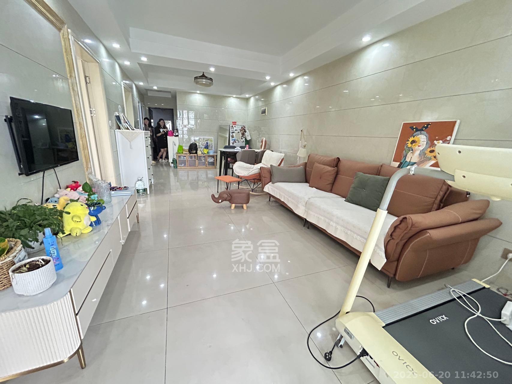 佛奥康桥水岸 3室2厅1卫 1600.0元/月 佛奥康桥水岸 3室2厅1卫 1600.0元/月室内图