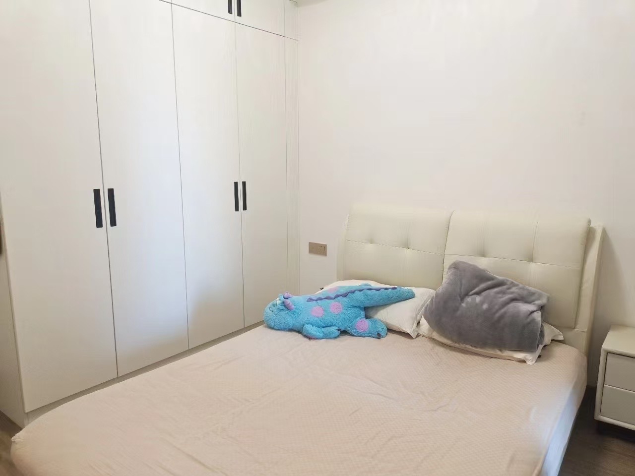 金龙城市广场二期  2室2厅1卫    3000.0元/月 金龙城市广场二期  2室2厅1卫    3000.0元/月室内图