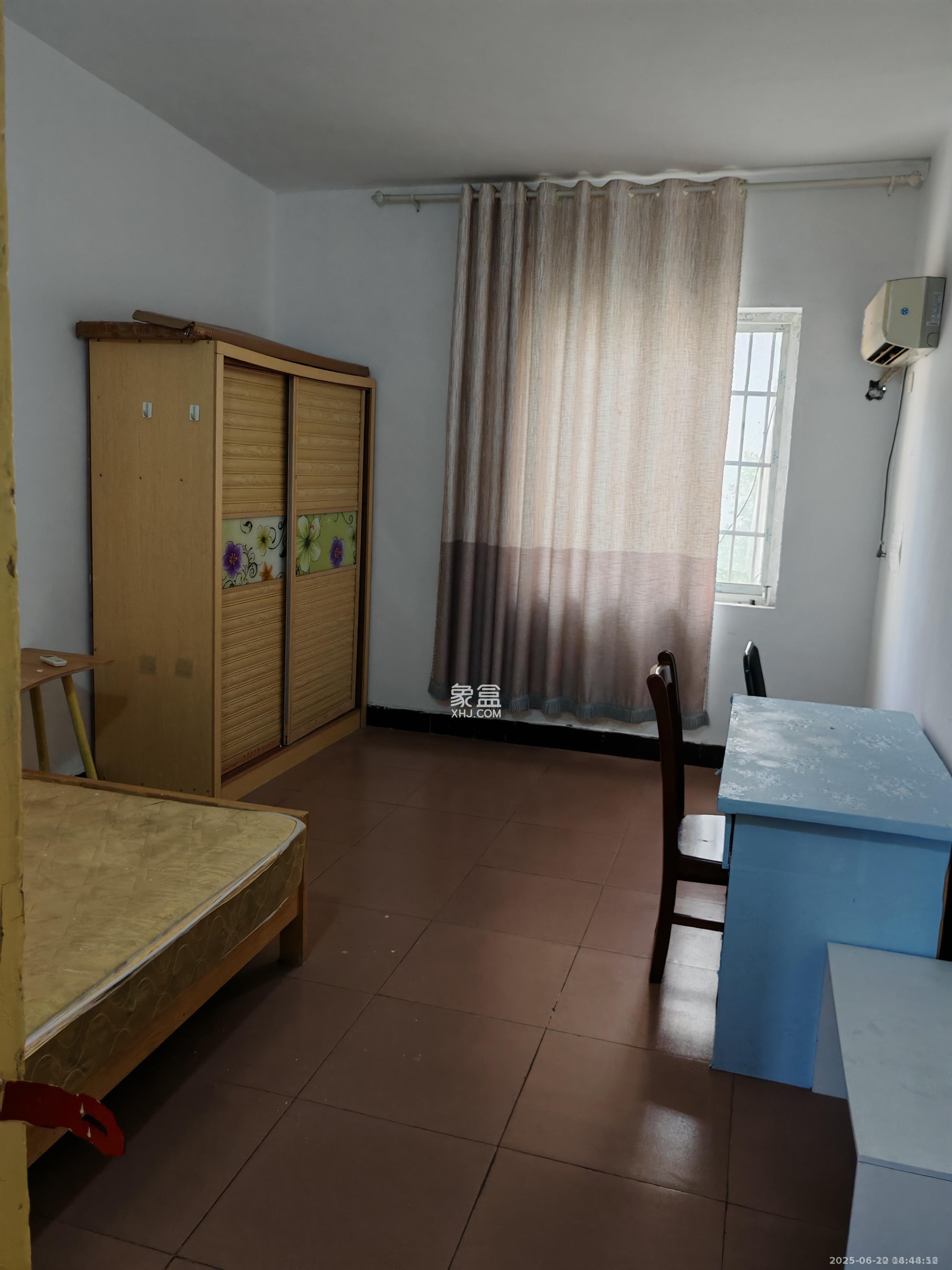 砂子塘社区 2室1厅1卫 1700.0元/月 砂子塘社区 2室1厅1卫 1700.0元/月室内图