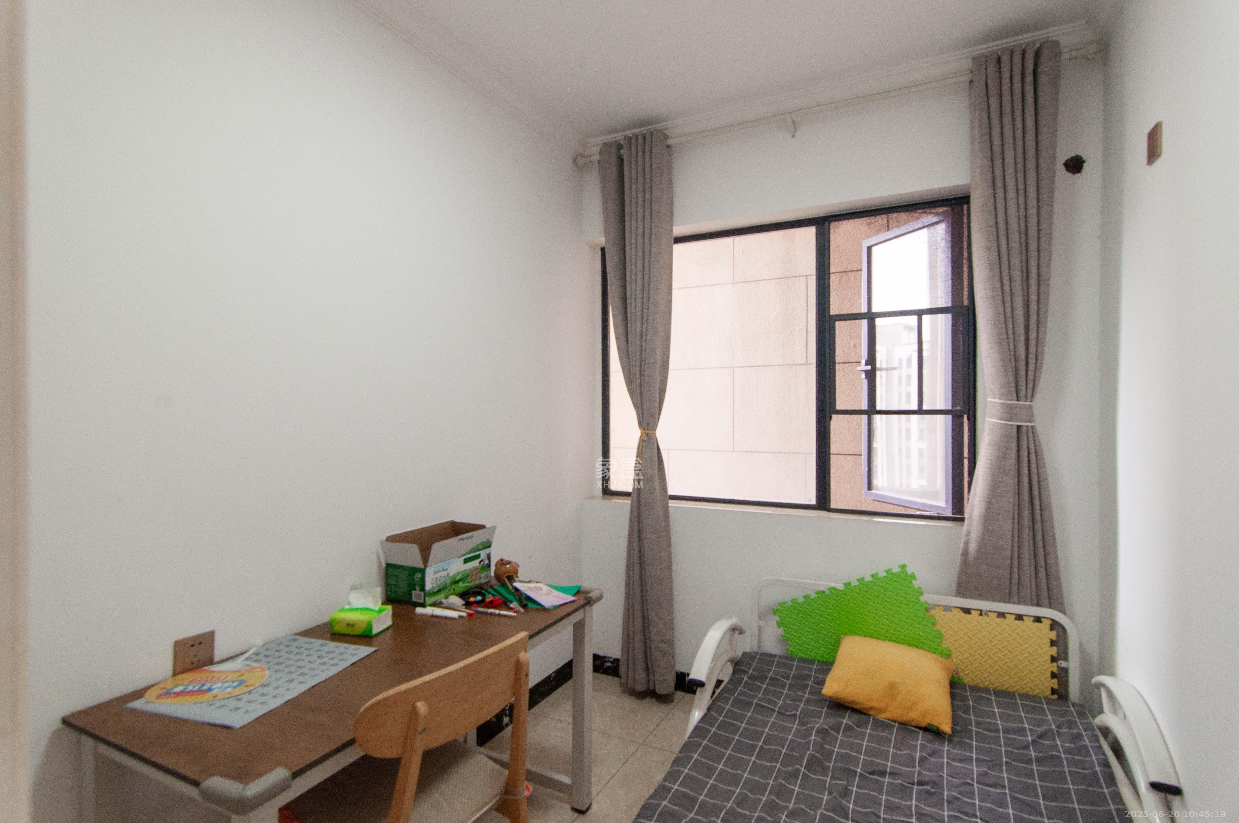 中海梅溪湖壹号 3室2厅1卫 130.0万 中海梅溪湖壹号 3室2厅1卫 130.0万其他