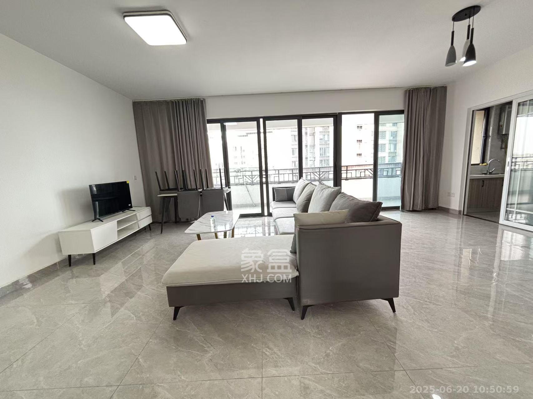 建发中央悦府  4室2厅2卫   3500.00元/月室内图