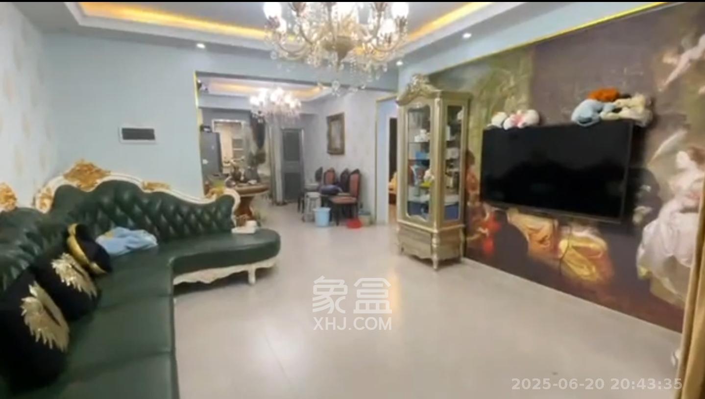 郡原居里  3室2厅1卫    2000.0元/月 郡原居里  3室2厅1卫    2000.0元/月室内图