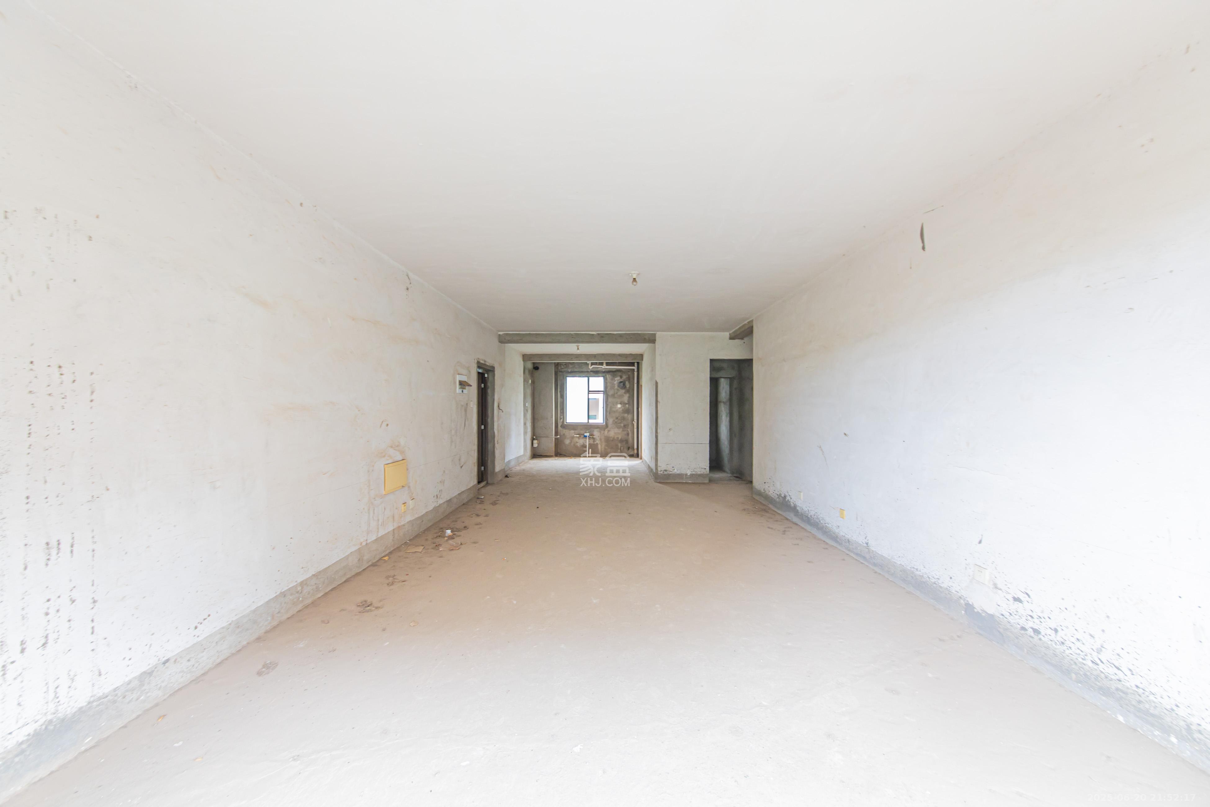 银桂苑  4室2厅2卫    120.0万客厅