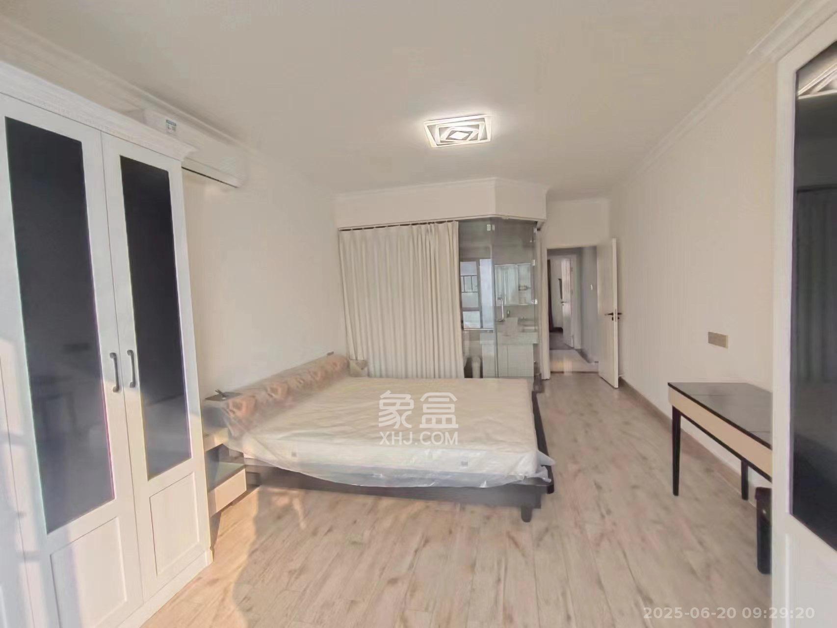 保利城（中航城国际社区、郡原美村）  4室2厅2卫   3600.00元/月室内图