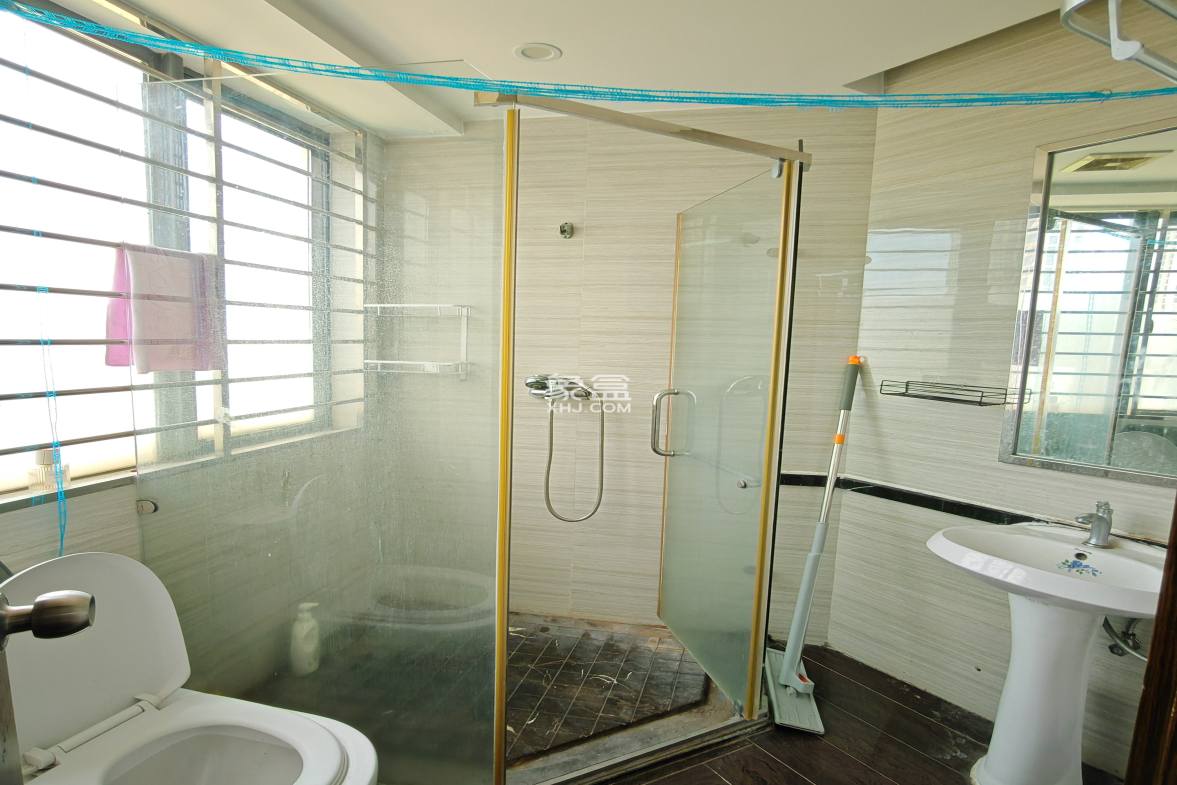 飞行公馆(同国兴城C区16栋) 1室1厅1卫 1200.00元/月 飞行公馆(同国兴城C区16栋) 1室1厅1卫 1200.00元/月室内图