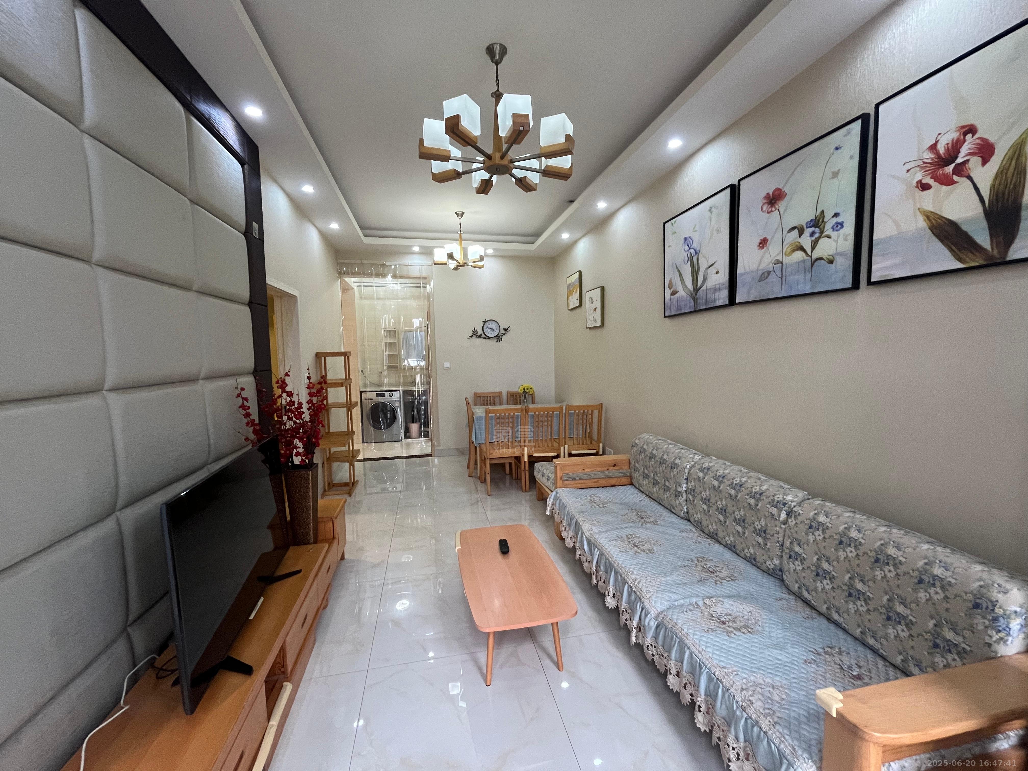 流金岁月-华晨国际 2室2厅1卫 1600.0元/月 流金岁月-华晨国际 2室2厅1卫 1600.0元/月室内图