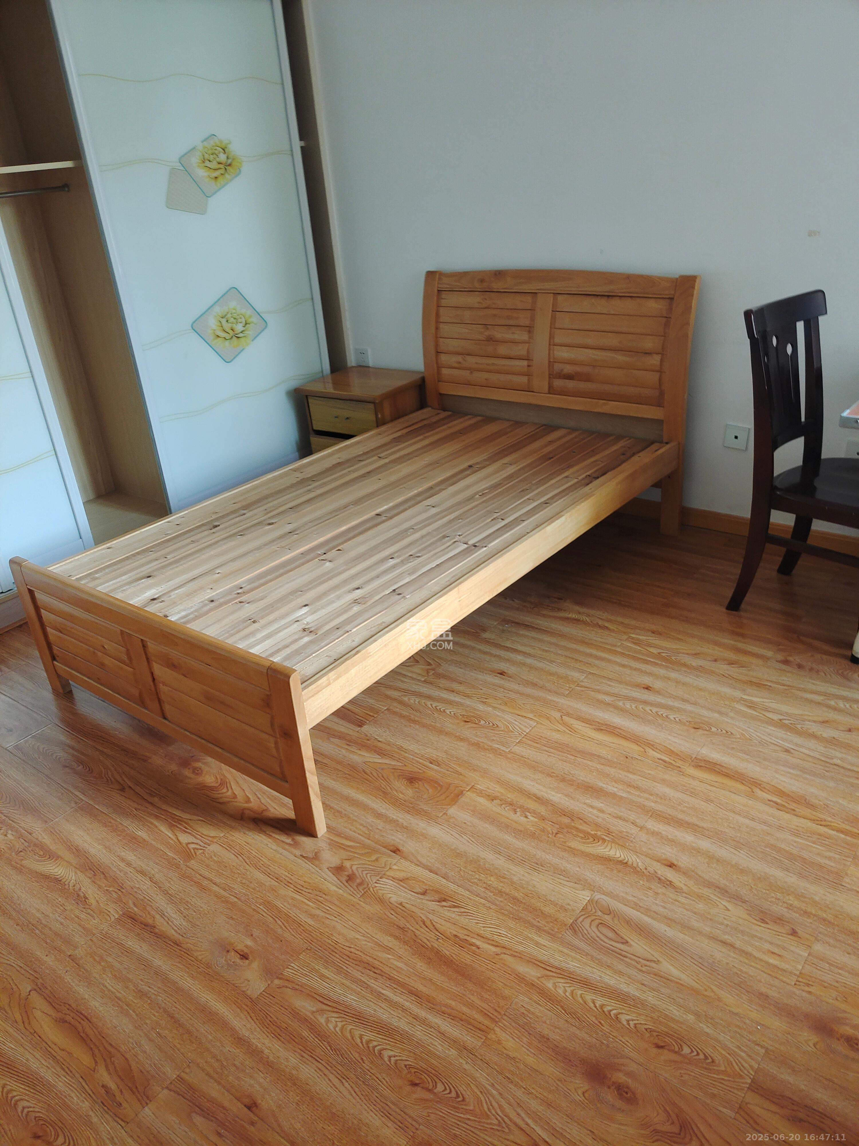 怡海星城 2室2厅1卫 1600.0元/月 怡海星城 2室2厅1卫 1600.0元/月室内图