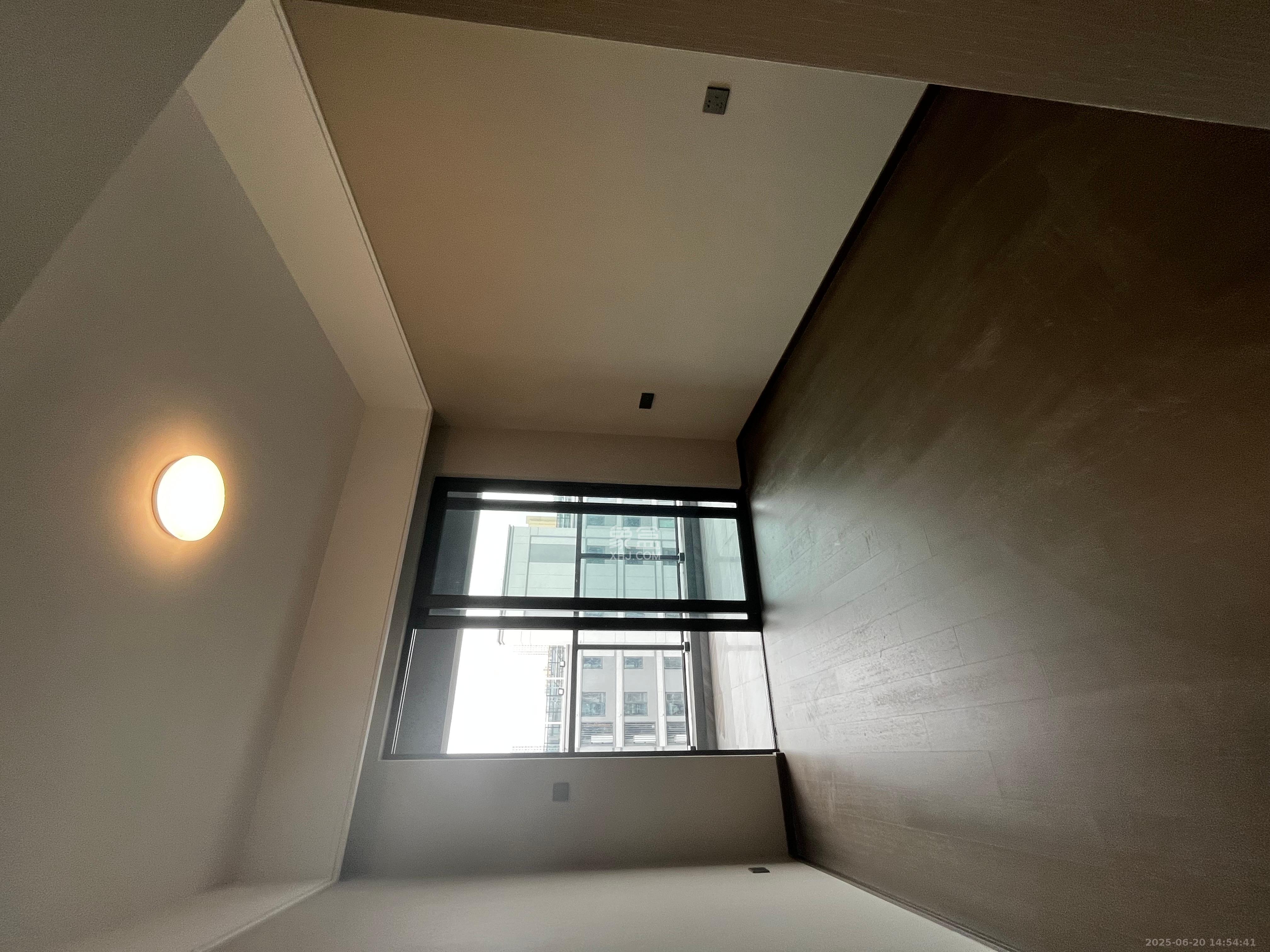 龙湖舜山府 4室2厅2卫 5000.0元/月 龙湖舜山府 4室2厅2卫 5000.0元/月室内图