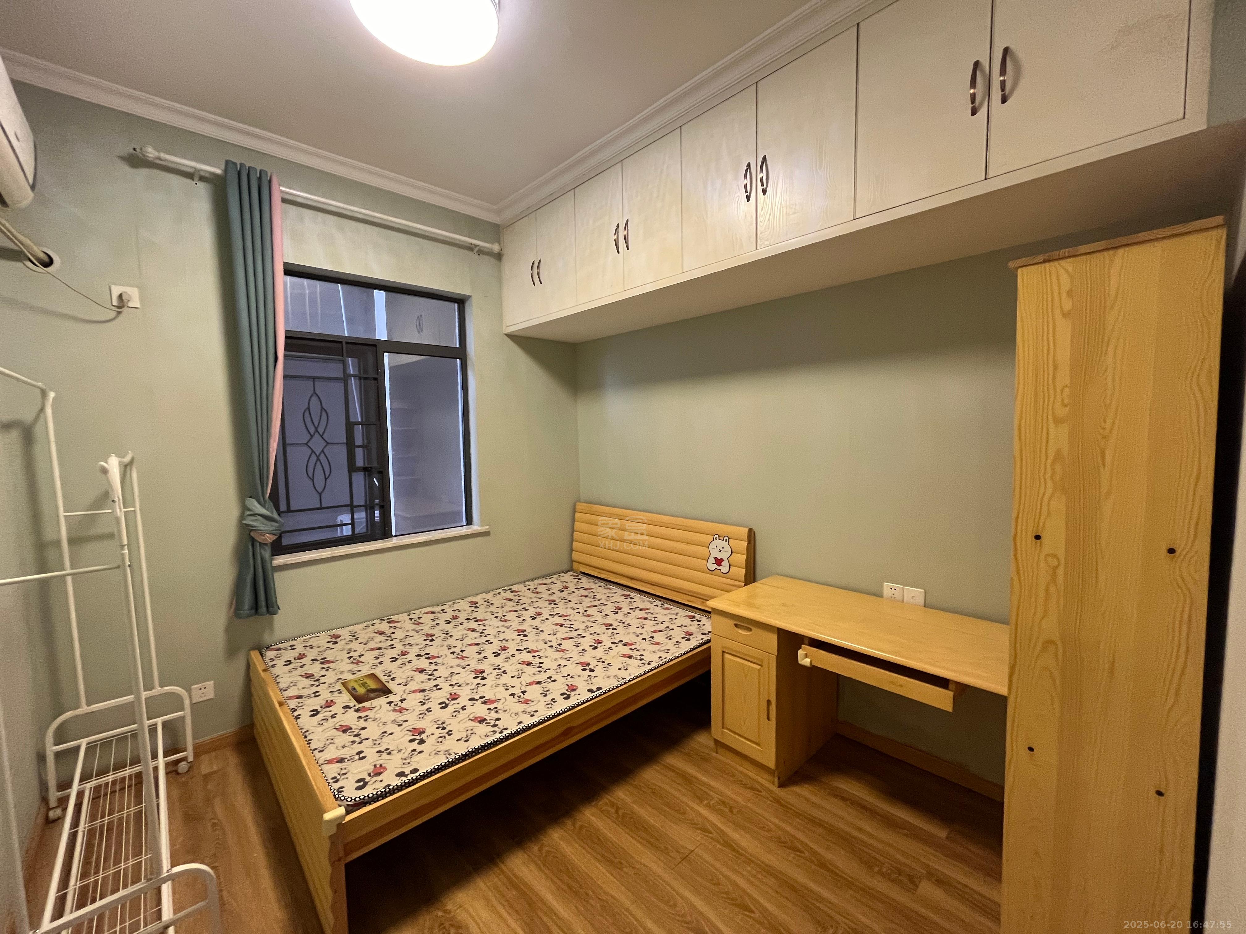 流金岁月-华晨国际 2室2厅1卫 1600.0元/月 流金岁月-华晨国际 2室2厅1卫 1600.0元/月室内图