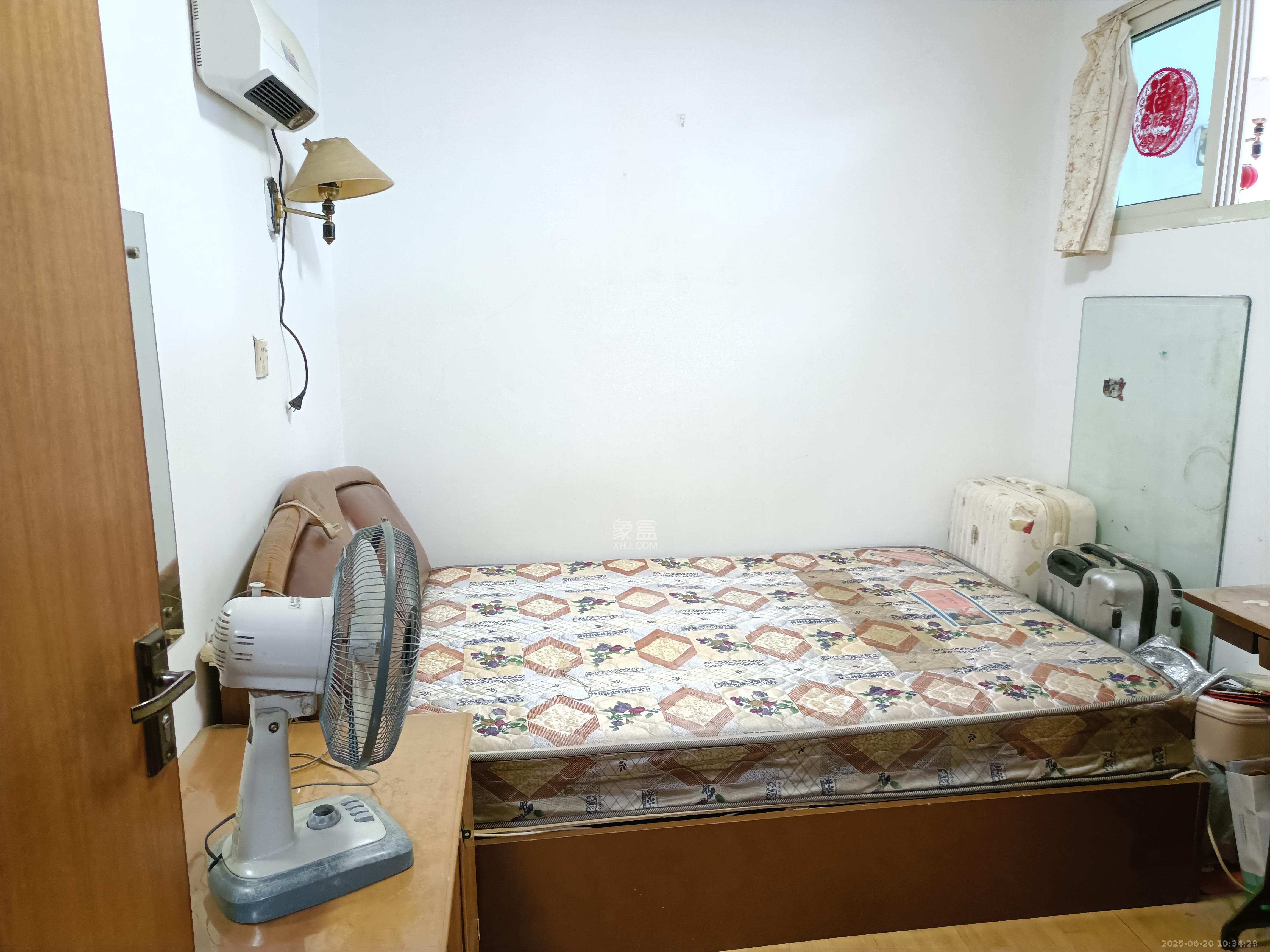 砚瓦池社区（药材公司宿舍）  2室1厅1卫   1300.00元/月室内图