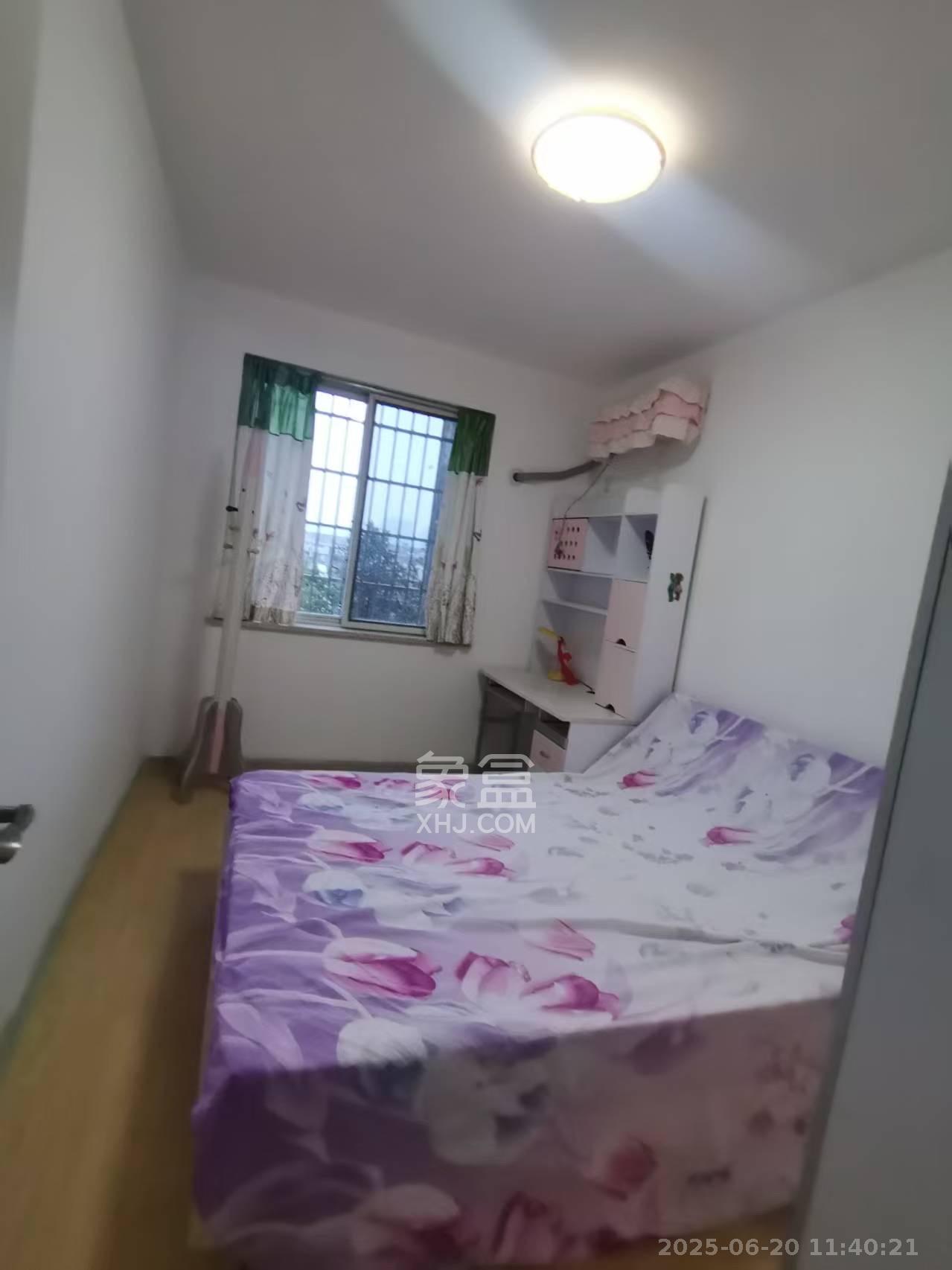 新点苑  3室2厅2卫   1800.00元/月室内图