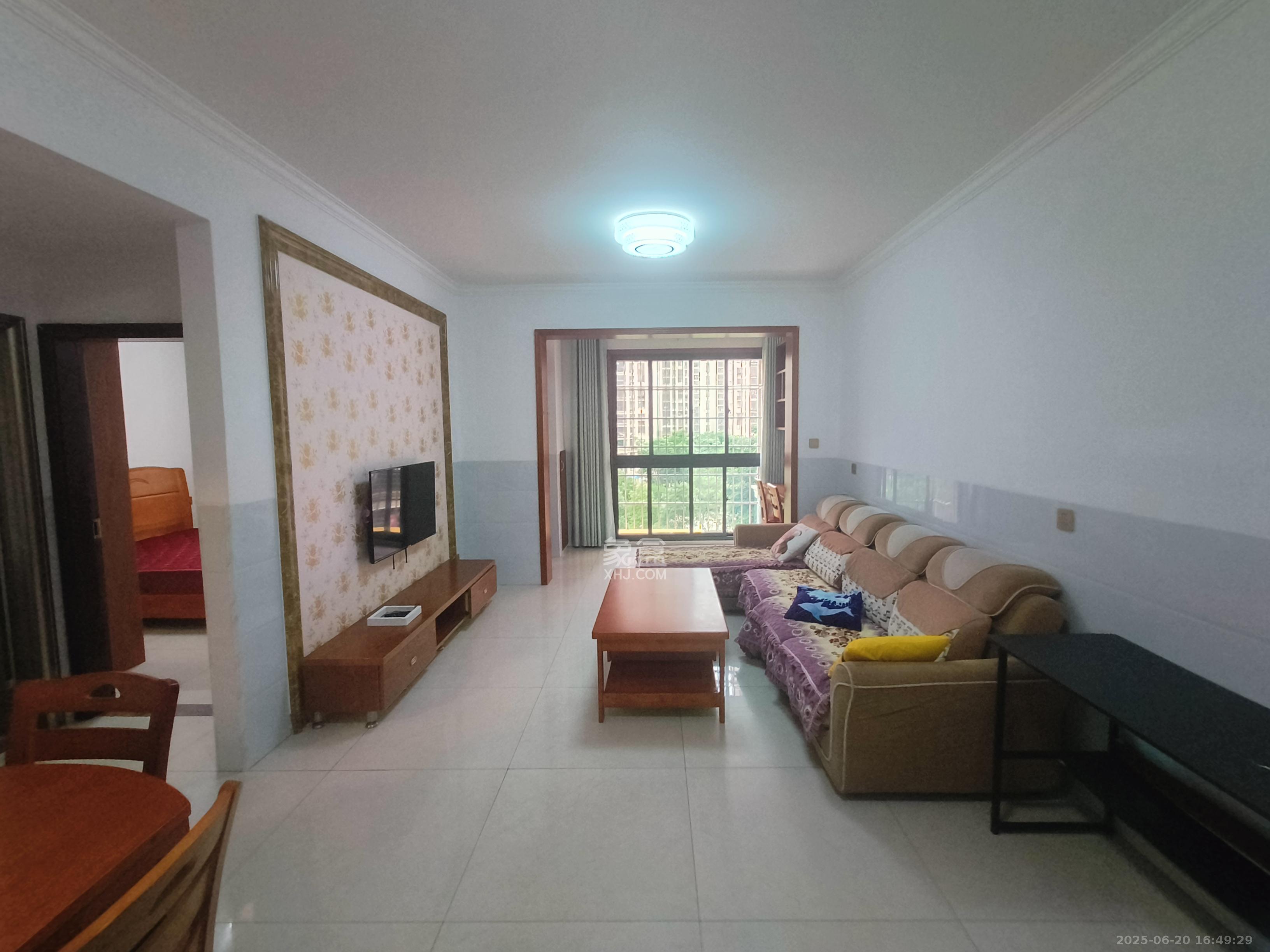 嘉顺苑  3室2厅1卫    2000.0元/月室内图