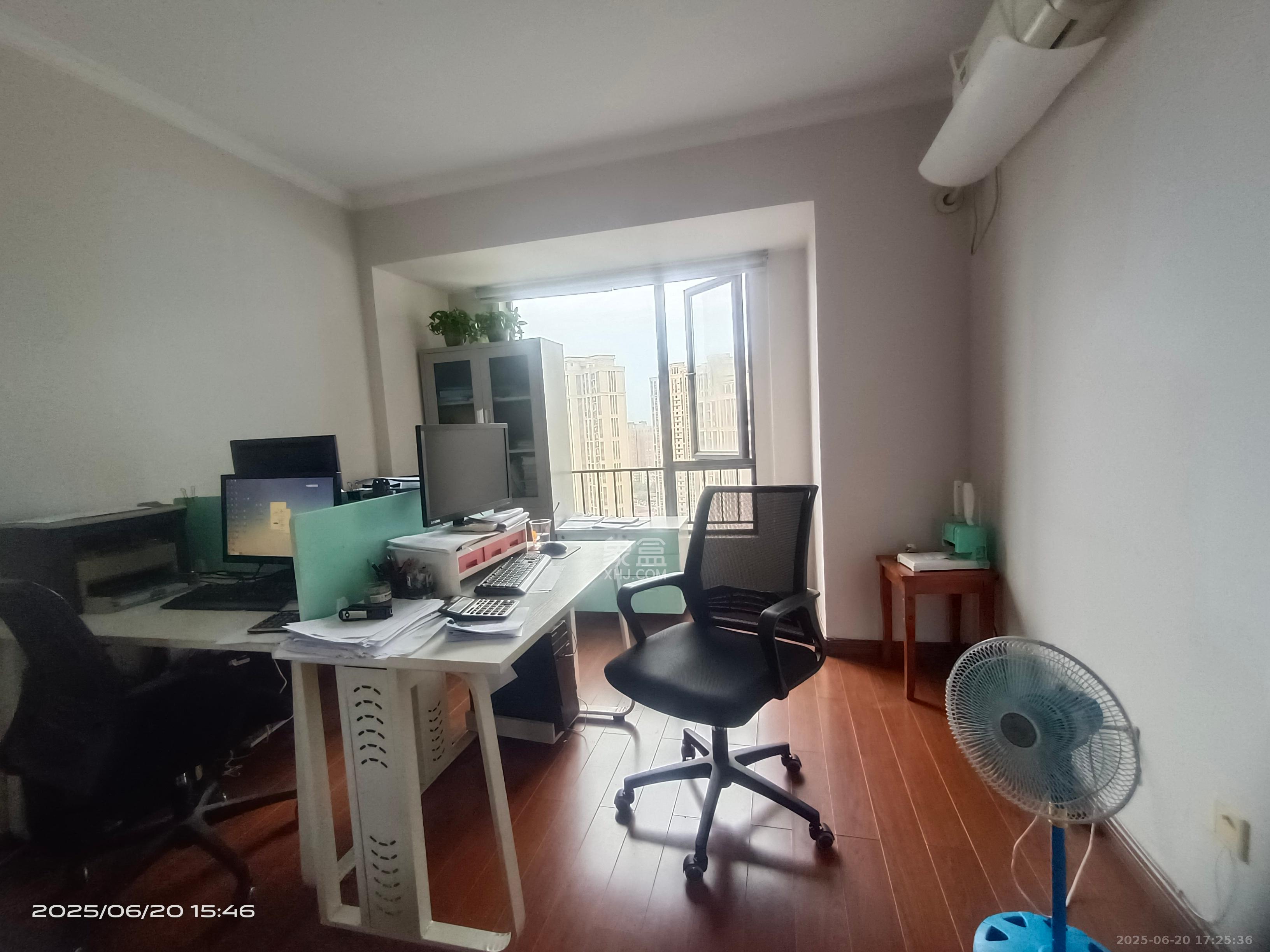 万科金域华府三四期 4室2厅2卫 3000.0元/月 万科金域华府三四期 4室2厅2卫 3000.0元/月室内图